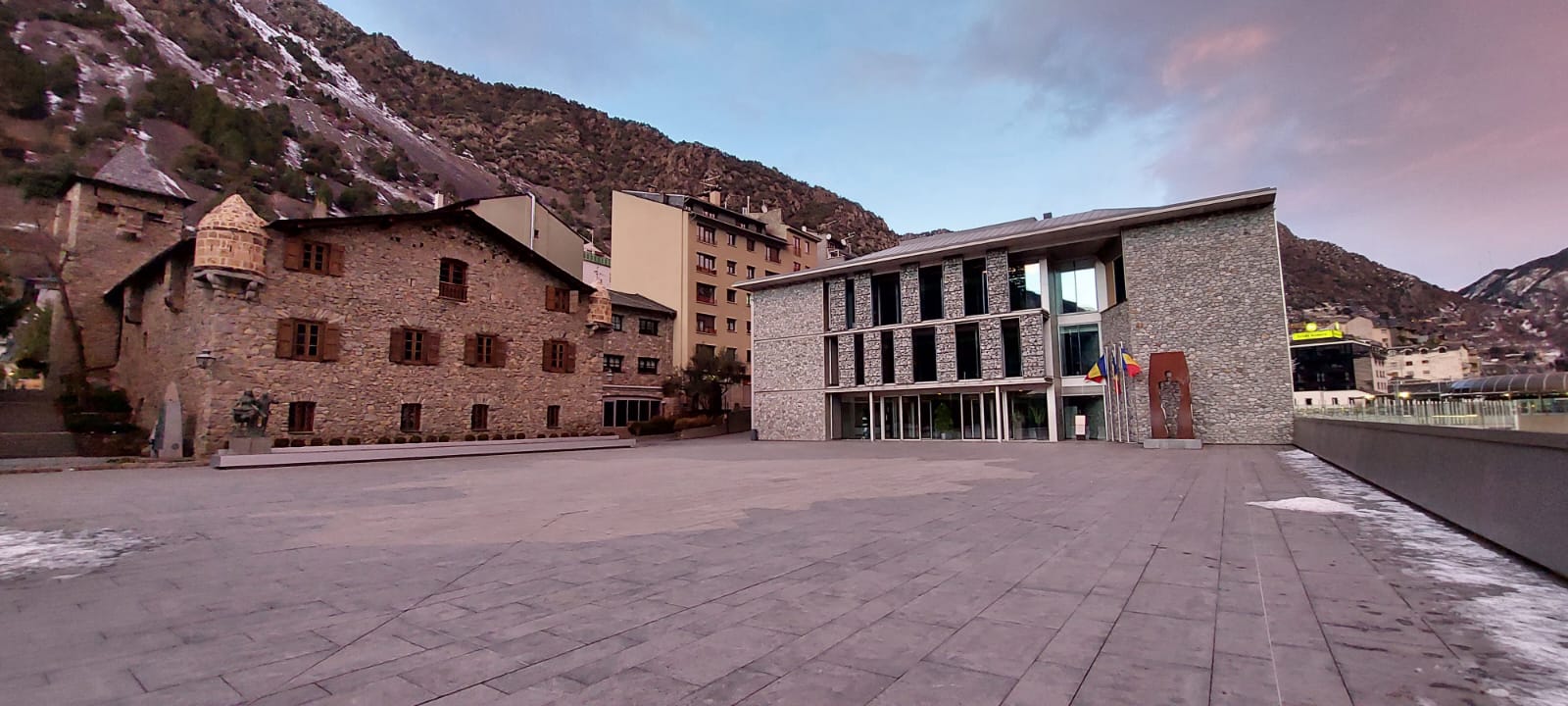 Edificis que acullen la seu del poder legislatiu.