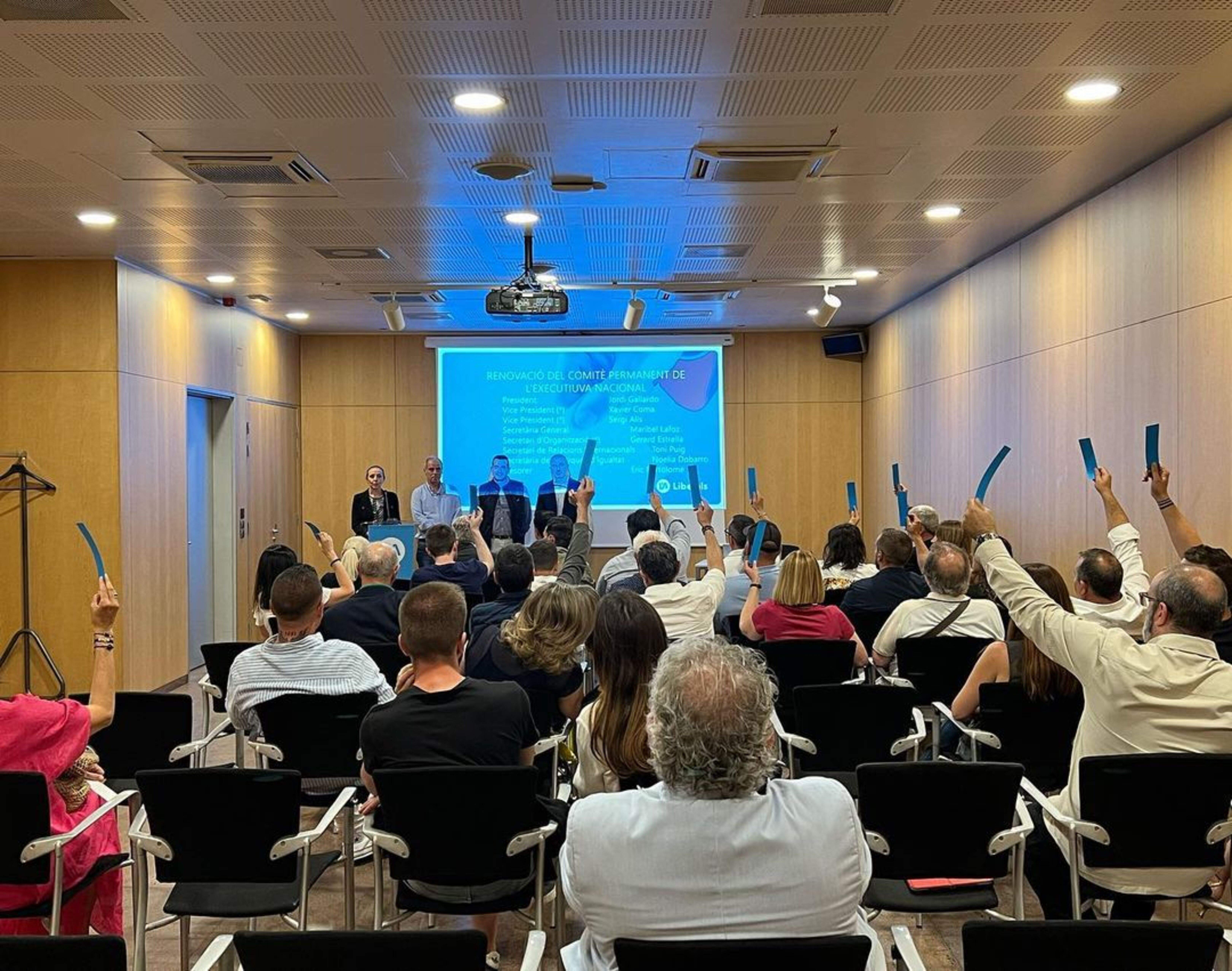 Liberals tornaran a celebrar congrés, en principi, el dia 12.