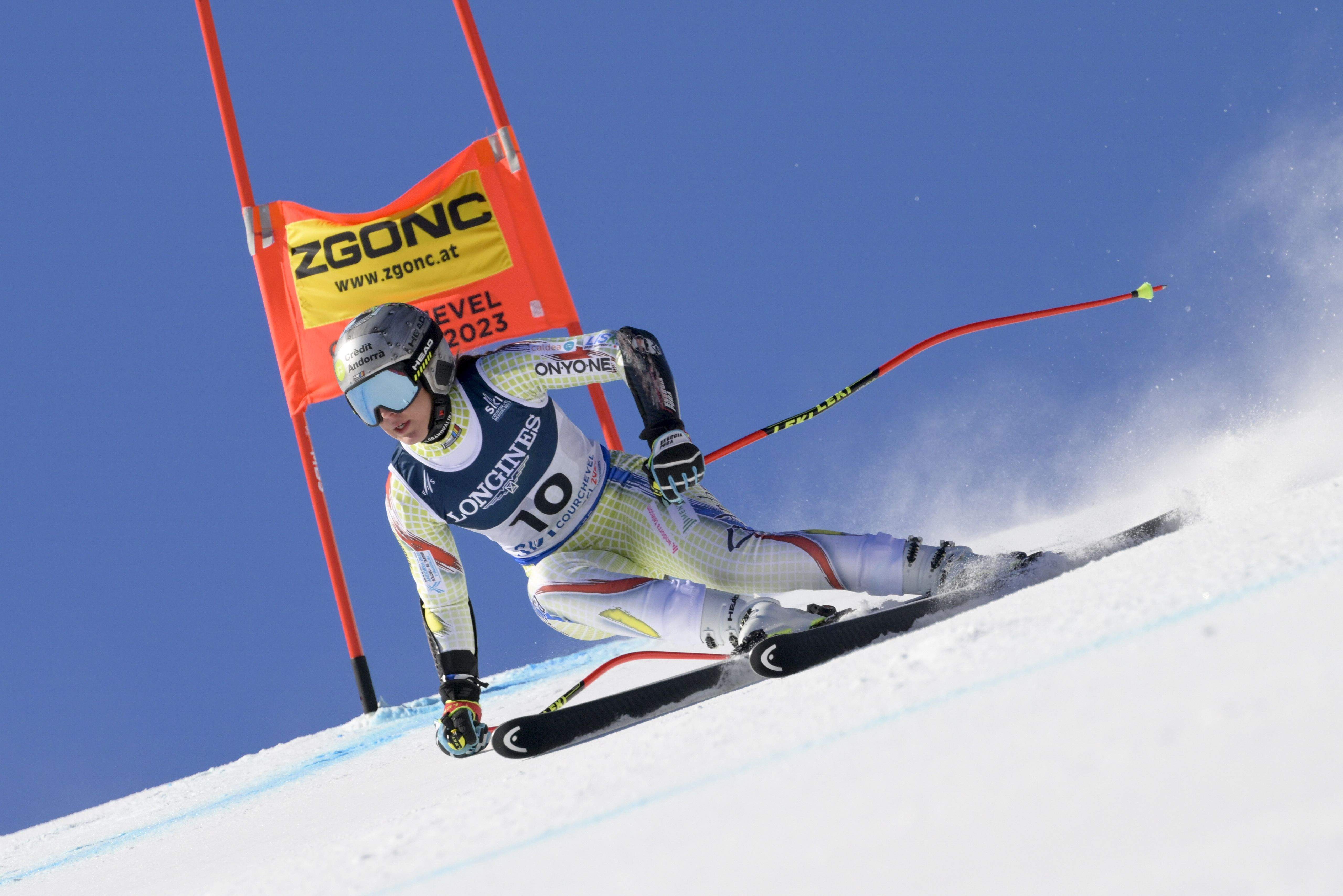 Cande Moreno disputant el supergegant