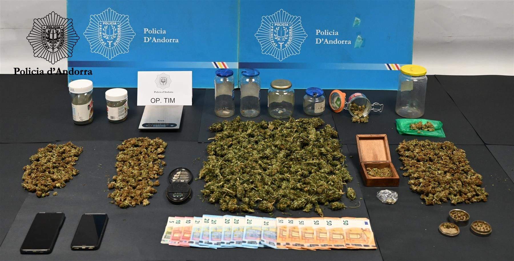 MARIHUANA COMISSADA EN UNA OPERACIÓ POLICIAL DEL NOVEMBRE DEL 2021.