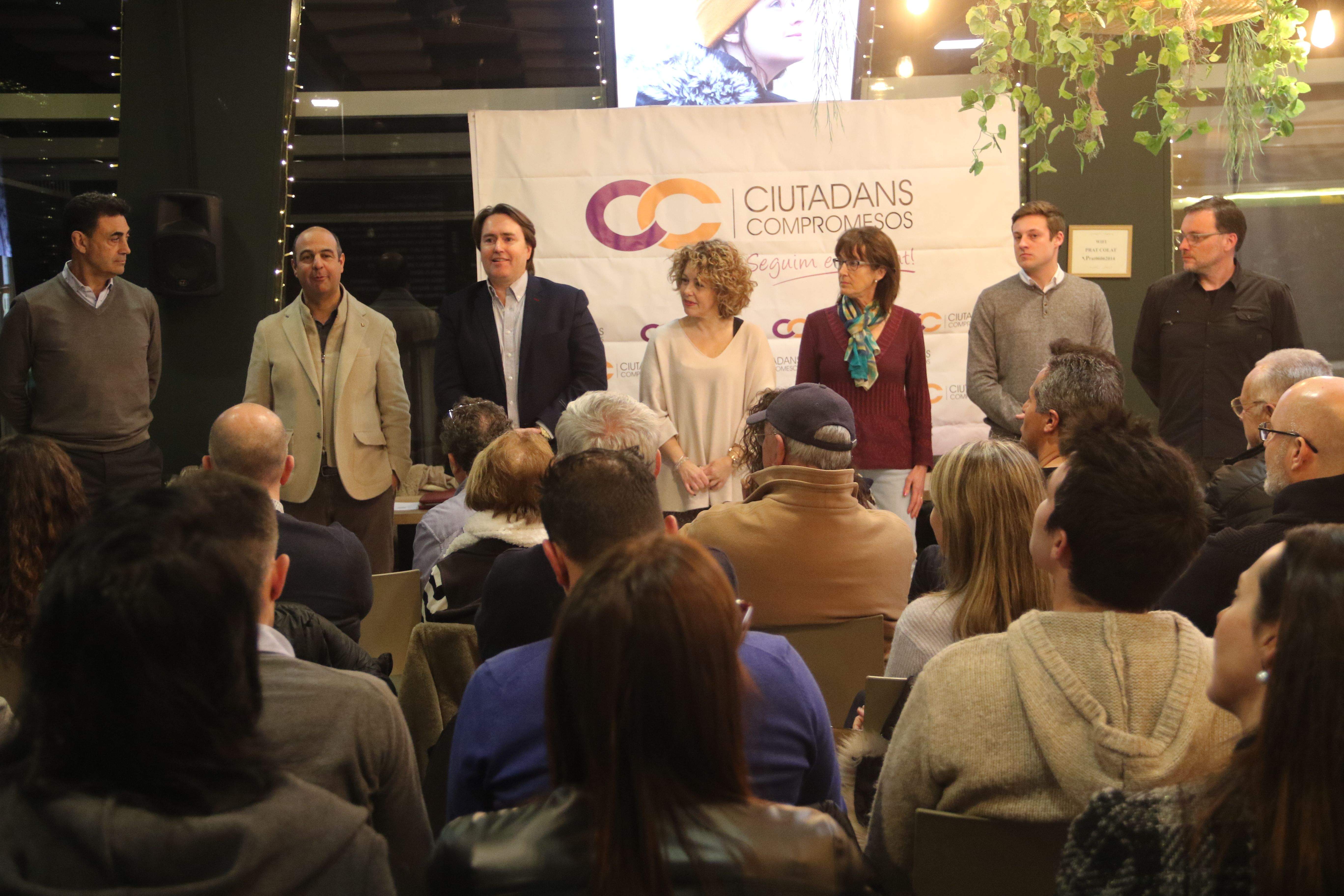 Els candidats de Ciutadans Compromesos i Demòcrates a la Massana després de ser presentats.