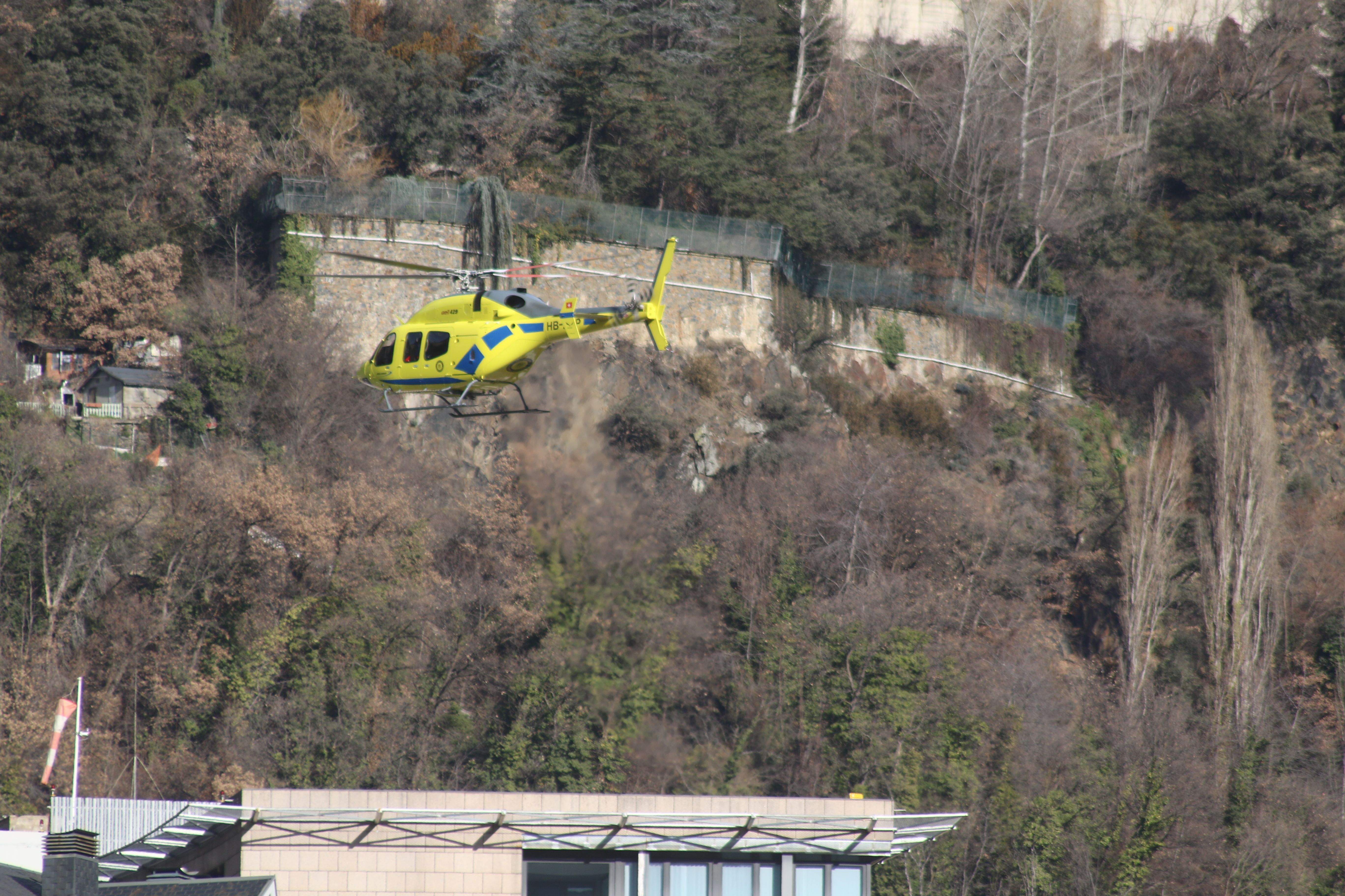 Aproximació de l'helicòpter a l'hospital.