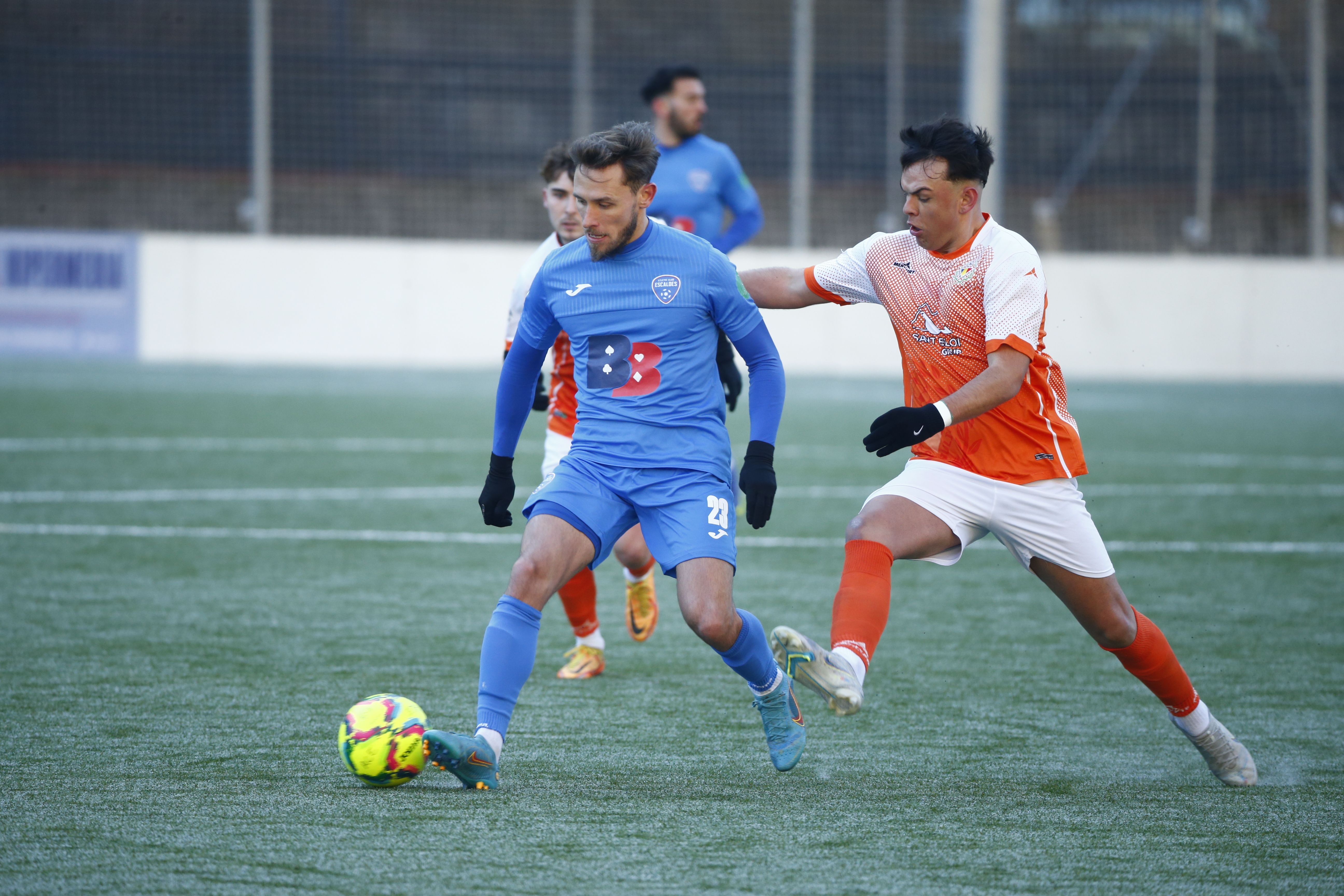 L'Atlètic Escaldes no ha fallat i reforça el lideratge. L'Atlètic Escaldes no ha fallat i reforça el lideratge.