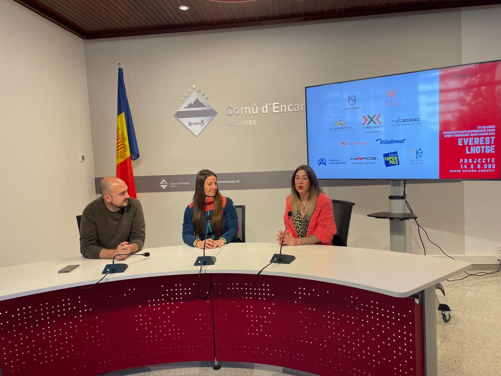 Stefi Troguet durant la presentació de l'expecidió