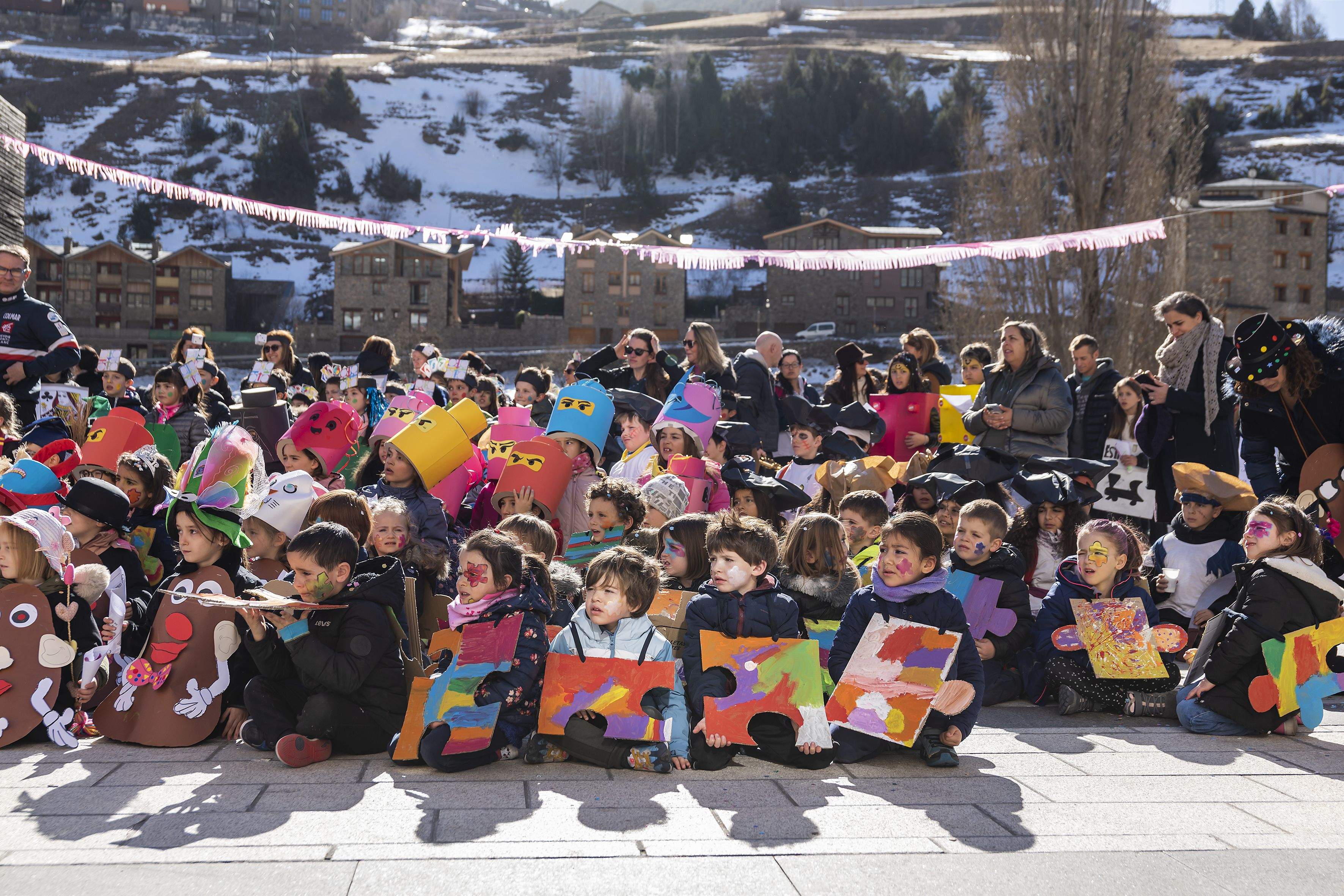 Escolars de Canillo a la rua.
