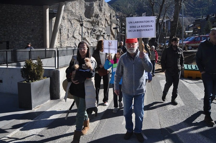 Assistents a la marxa abans durant el recorregut
