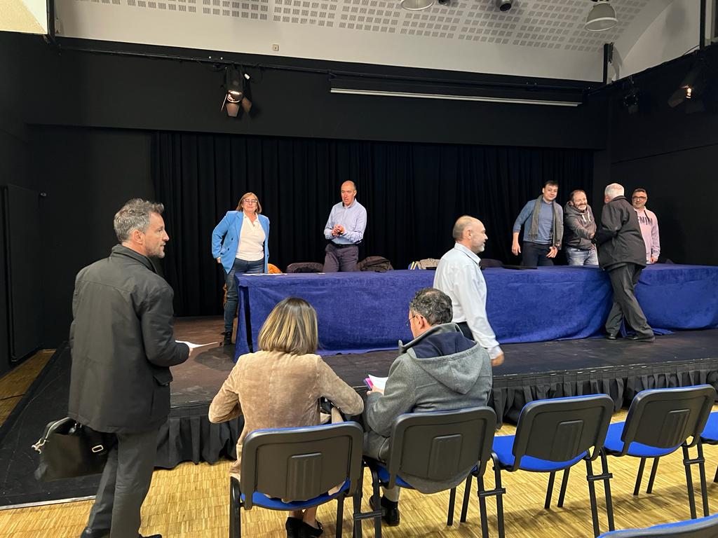 Alguns dels caps de llista acudint a la reunió amb la plataforma sindical Alguns dels caps de llista acudint a la reunió amb la plataforma sindical