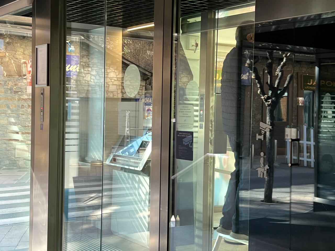 Una de les sucursals bancàries afectades