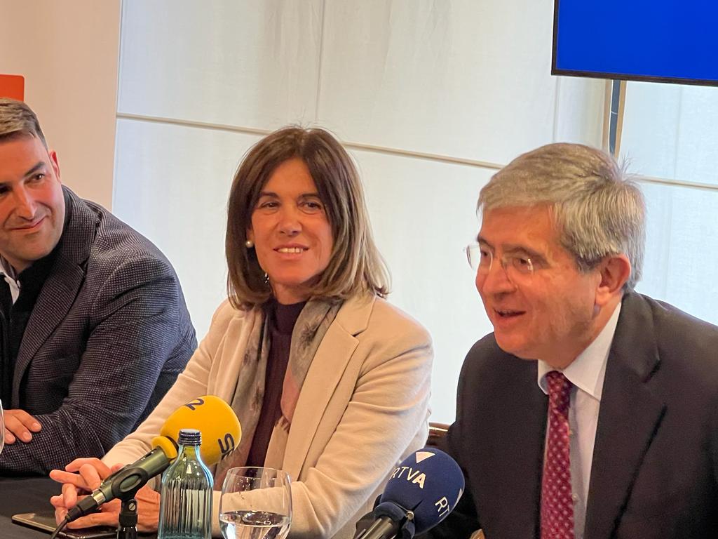 La ministra d'Educació, Ester Vilarrubla, durant una compareixença pública