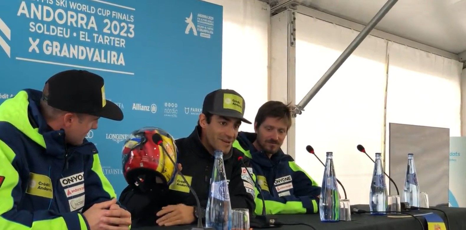 Verdú ha ensenyat el casc especial amb què competirà dissabte.