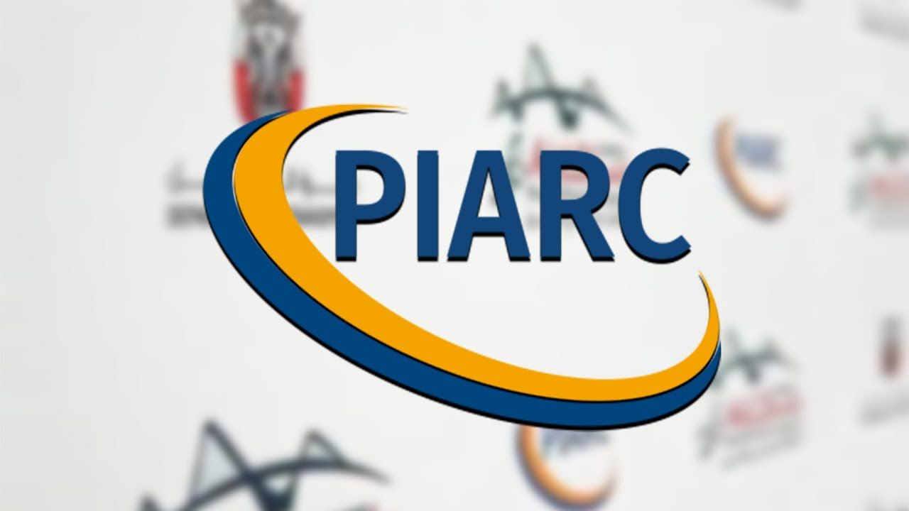 Logotip del PIARC.