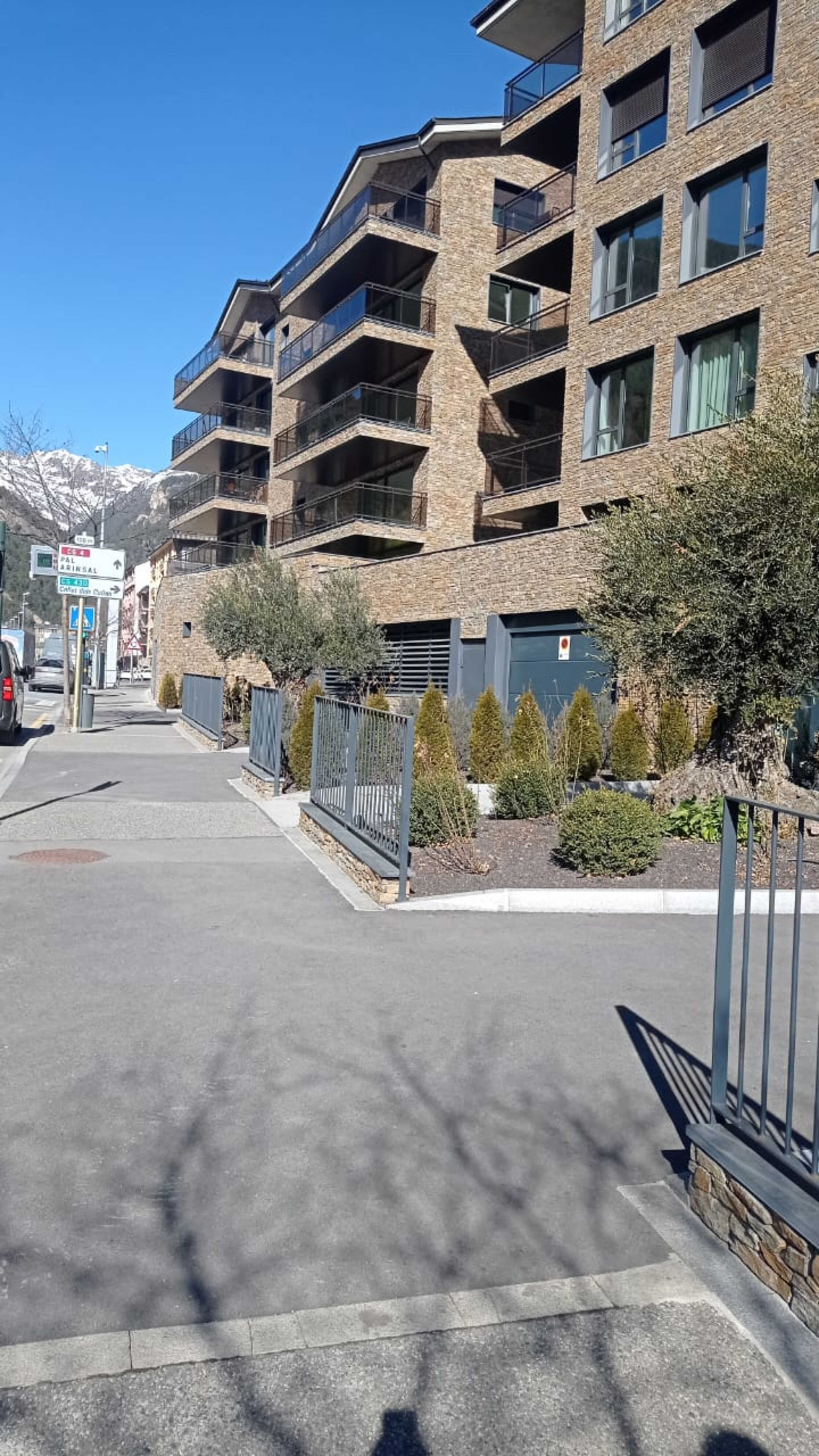 L'espai controvertit. L'espai controvertit.