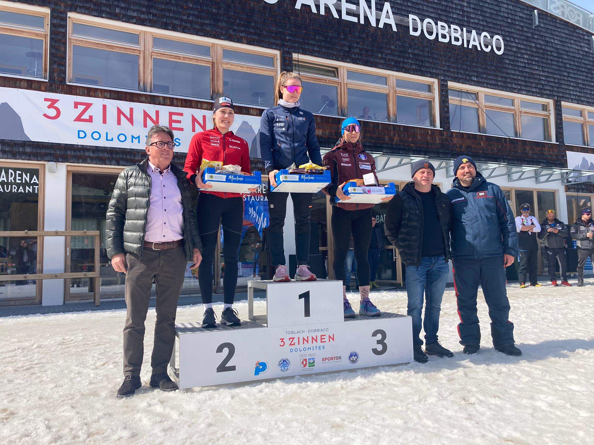 Gina Del Rio al calaix més alt del podi