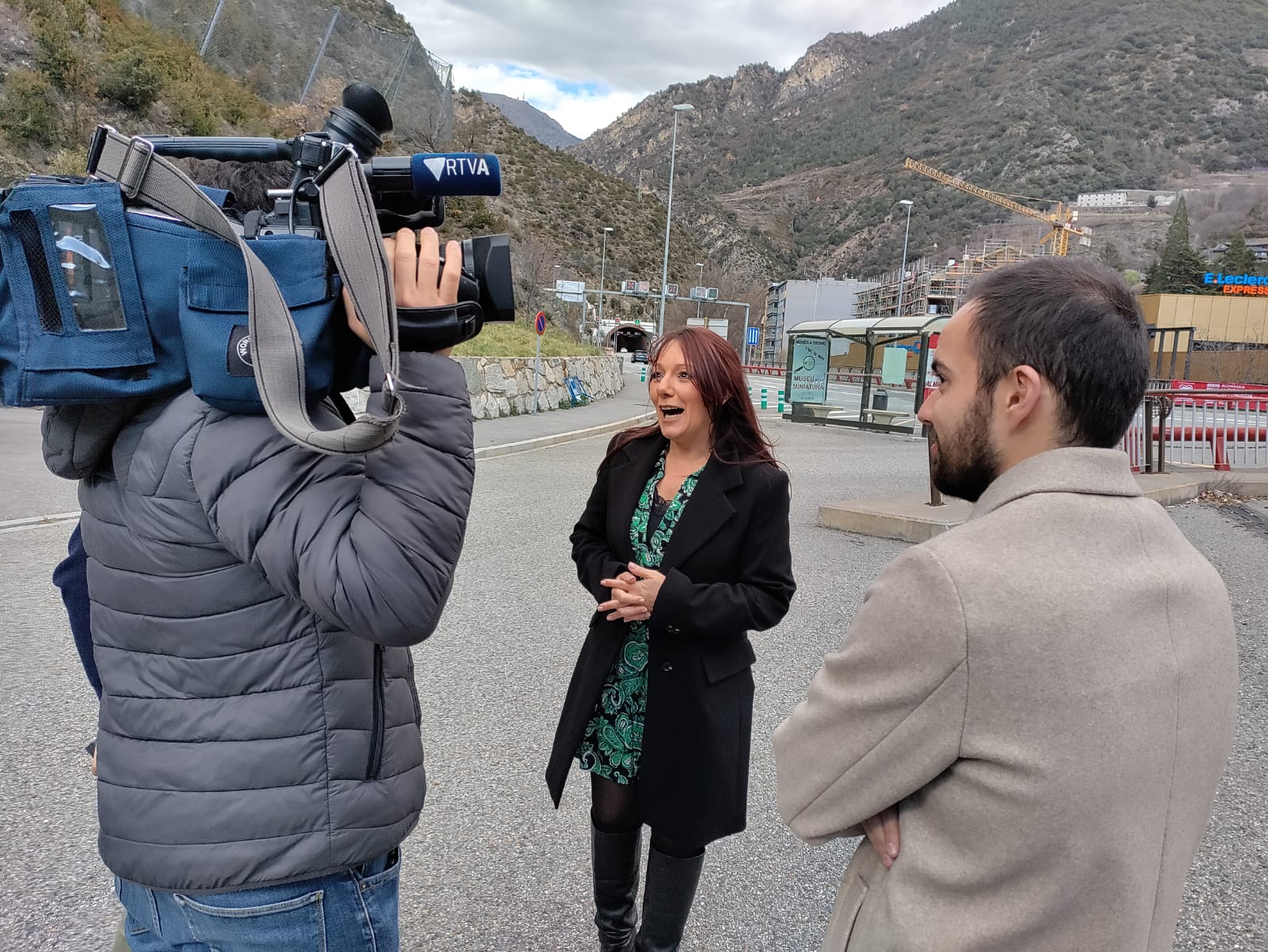 Els candidats d'Andorra Endavant a Sant Julià de Lòria, Bianca Martínez i Marc Ferreiro aquest dimarts.