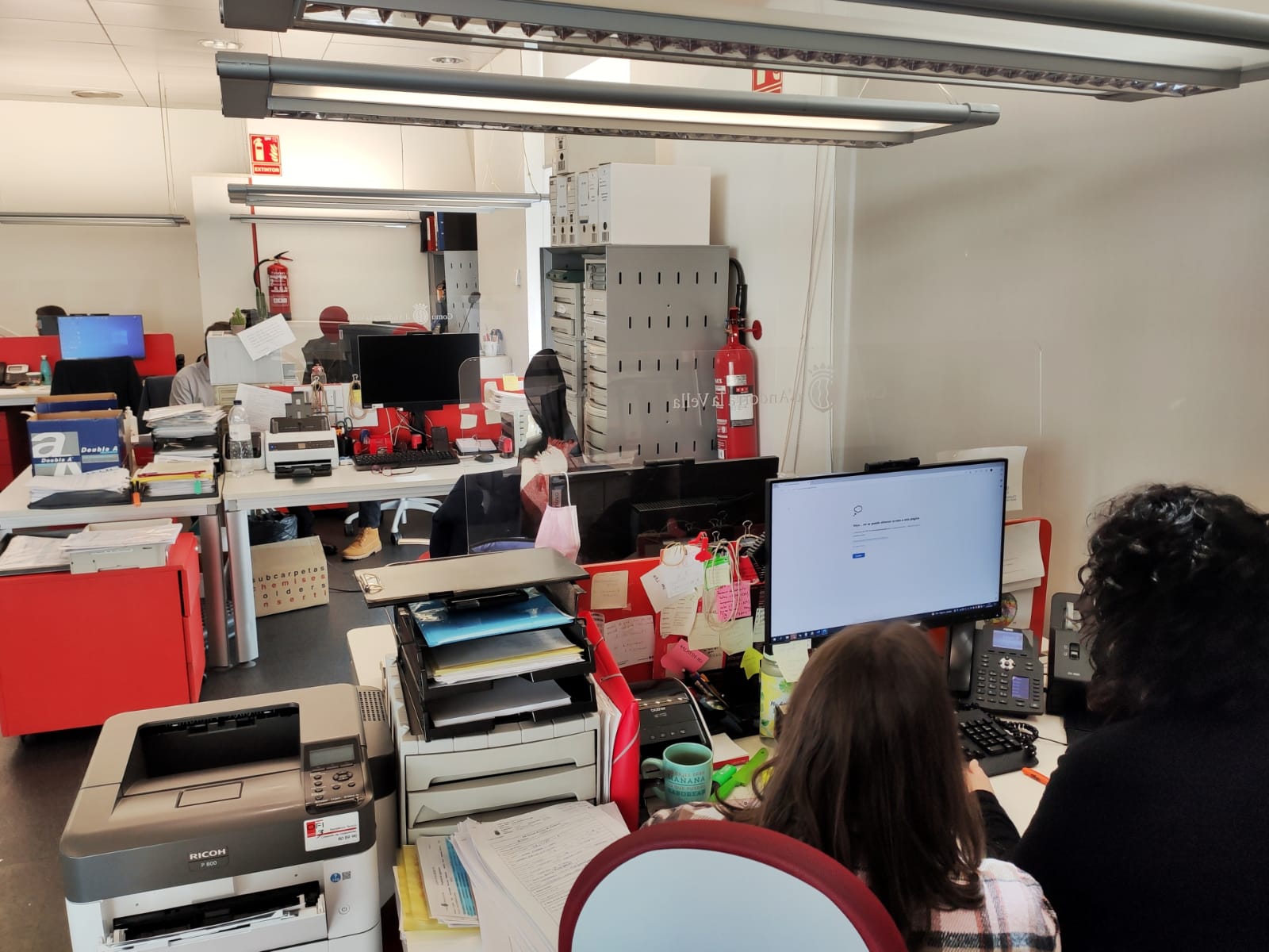 El servei de tràmtis a Andorra la Vella és un dels departaments més afectats.