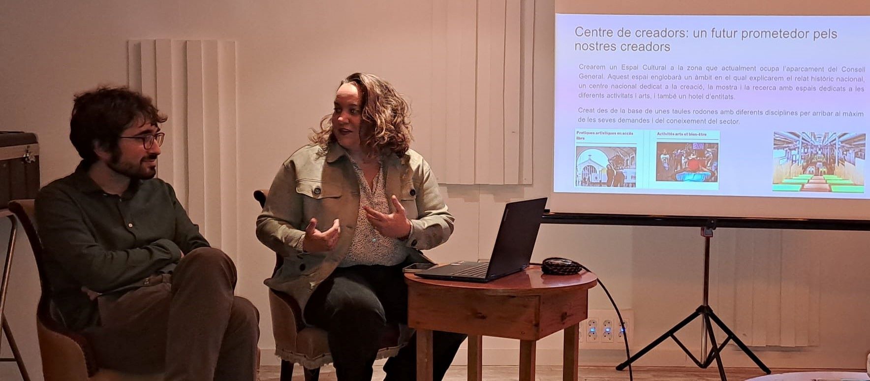 Martí Alay i Meritxell Díaz, durant les explicacions a la premsa.