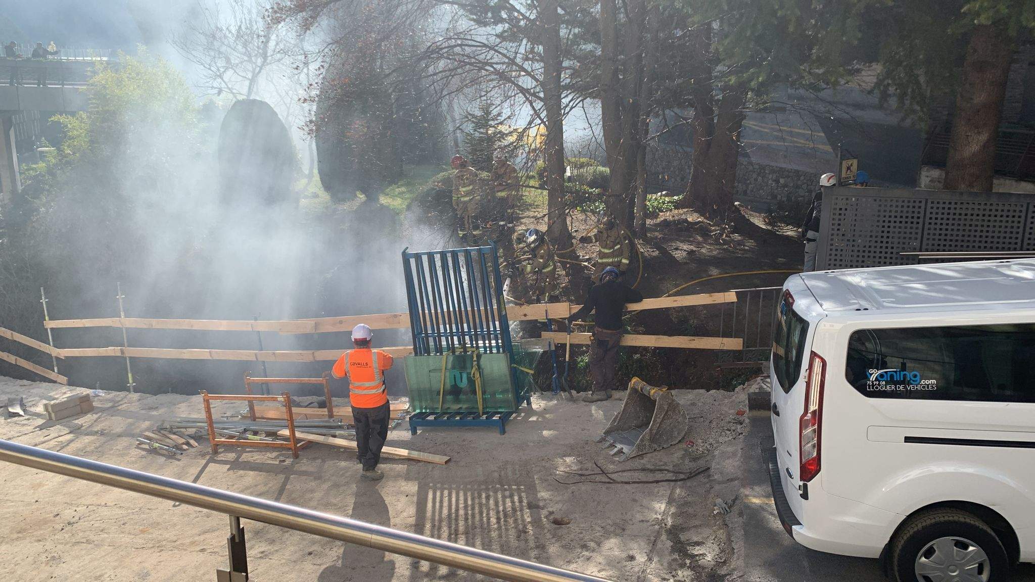 Fum al viaducte del carrer doctor Vilanova
