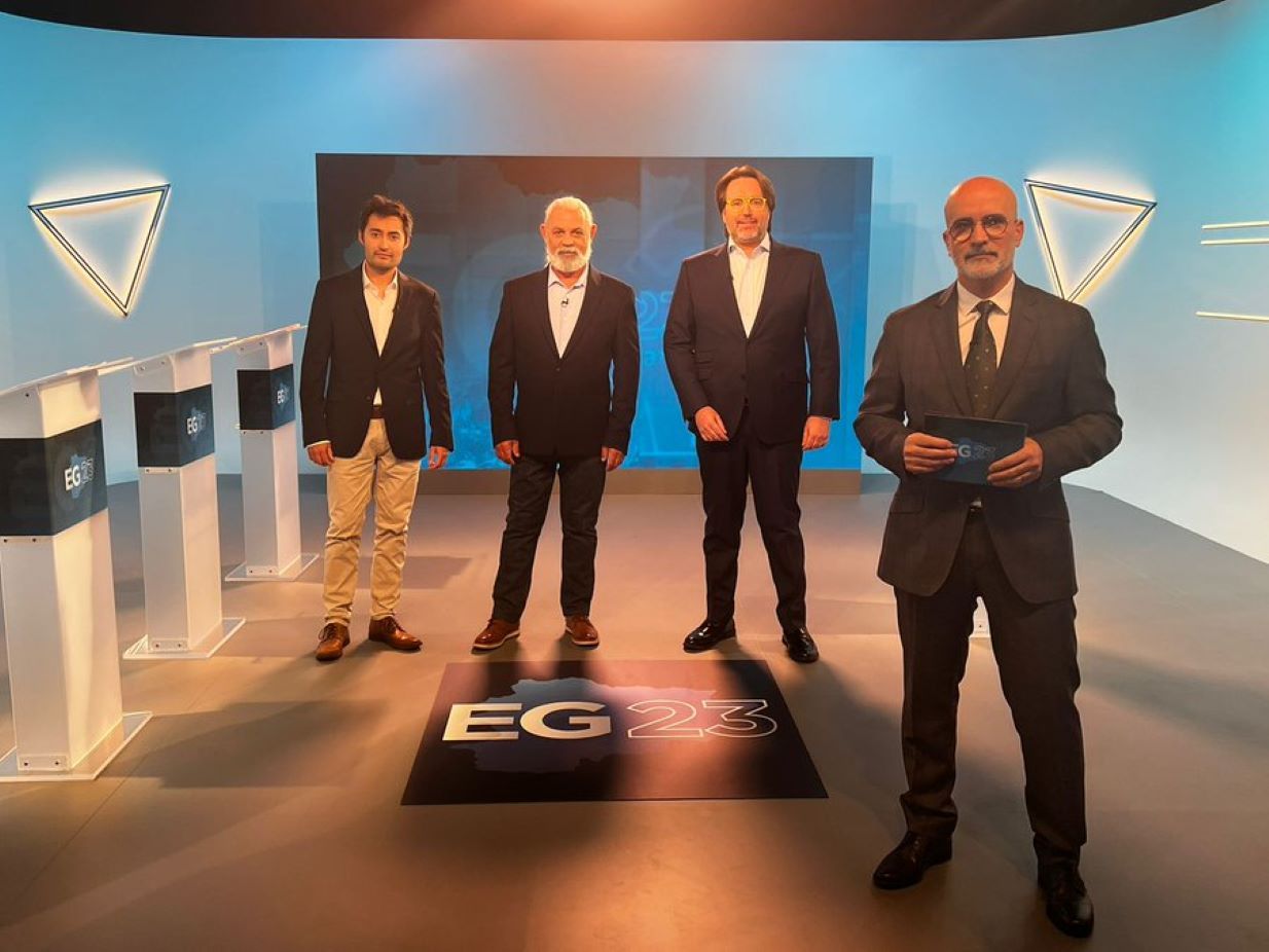 Els tres candidats parroquials de la Massana amb el moderador al debat d'aquest dilluns a RTVA.