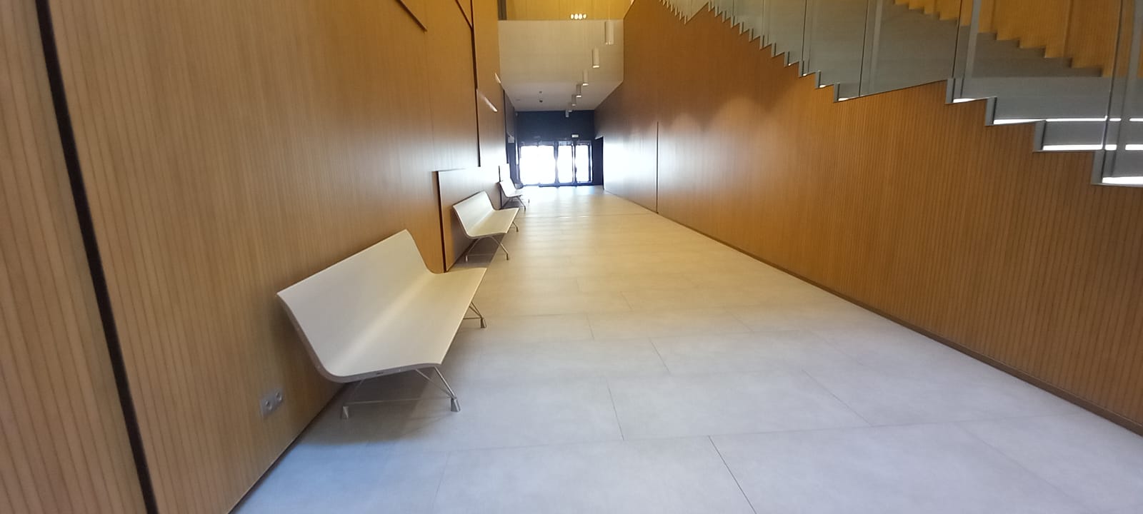 El passadís on passen moltes estones de recés els implicats en el judici del 'cas BPA'.