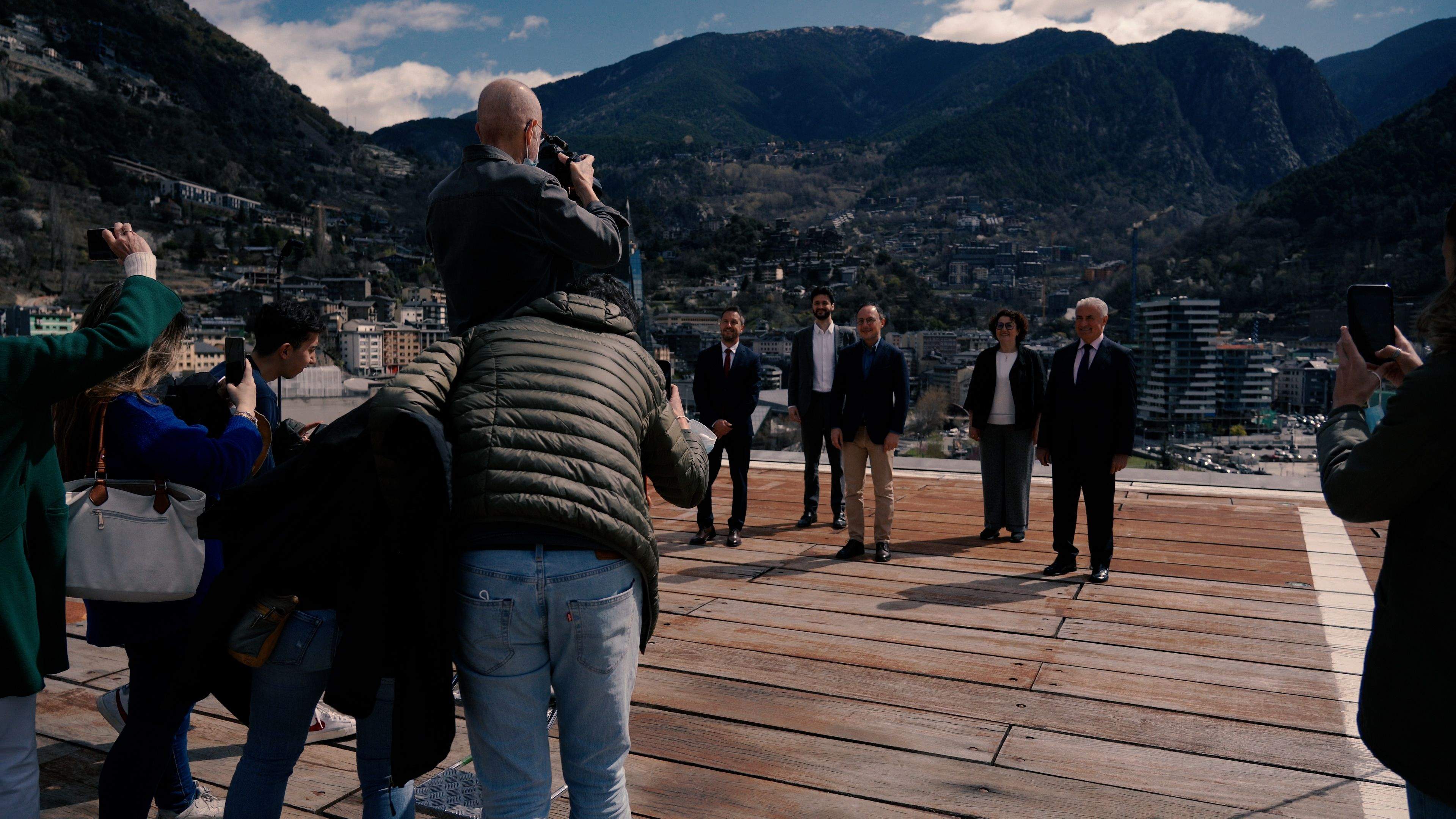 La sessió fotogràfica de l'Altaveu als candidats a cap de Govern en la jornada de reflexió. La sessió fotogràfica de l'Altaveu als candidats a cap de Govern en la jornada de reflexió.