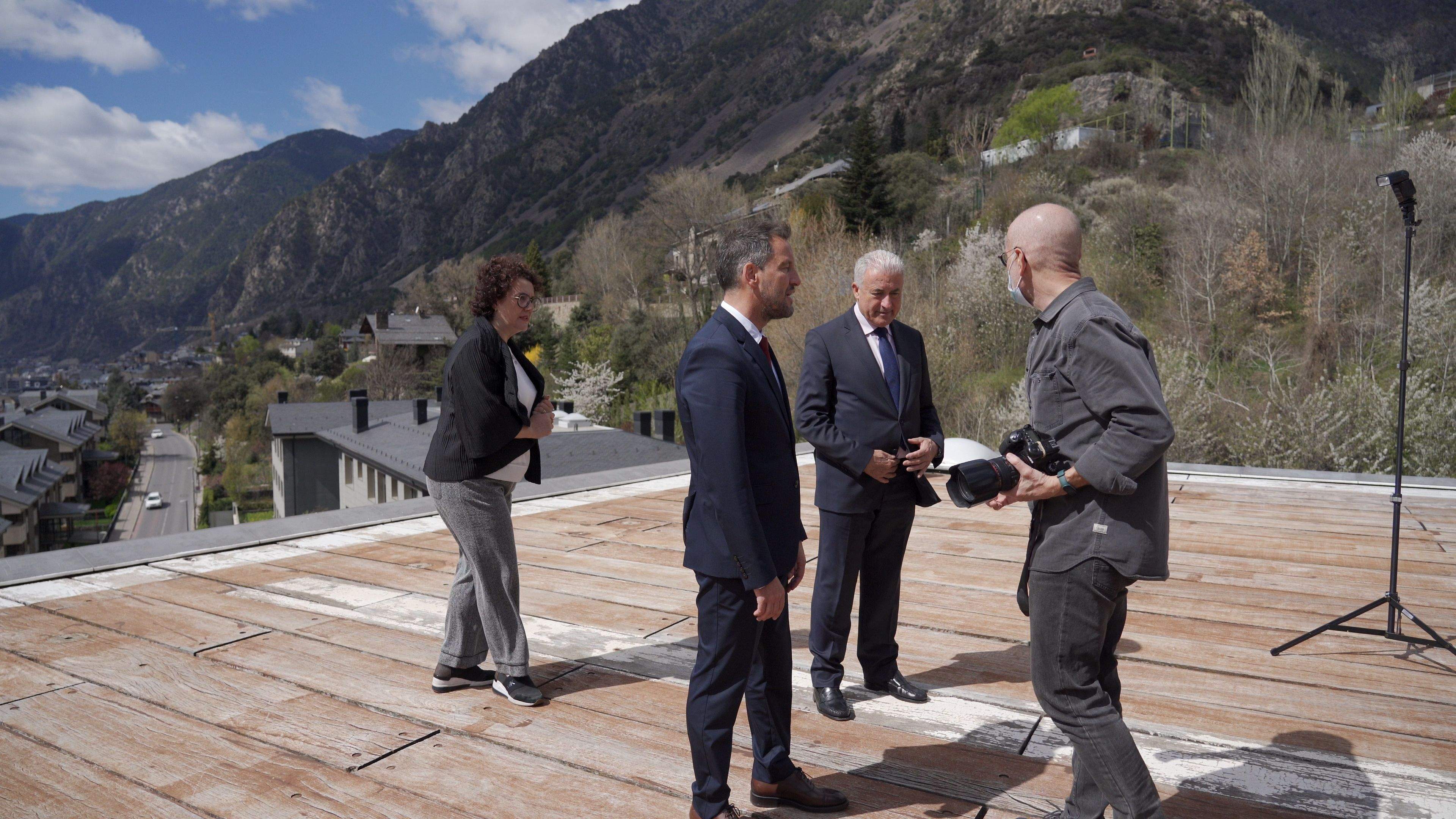La sessió fotogràfica de l'Altaveu als candidats a cap de Govern en la jornada de reflexió. La sessió fotogràfica de l'Altaveu als candidats a cap de Govern en la jornada de reflexió.