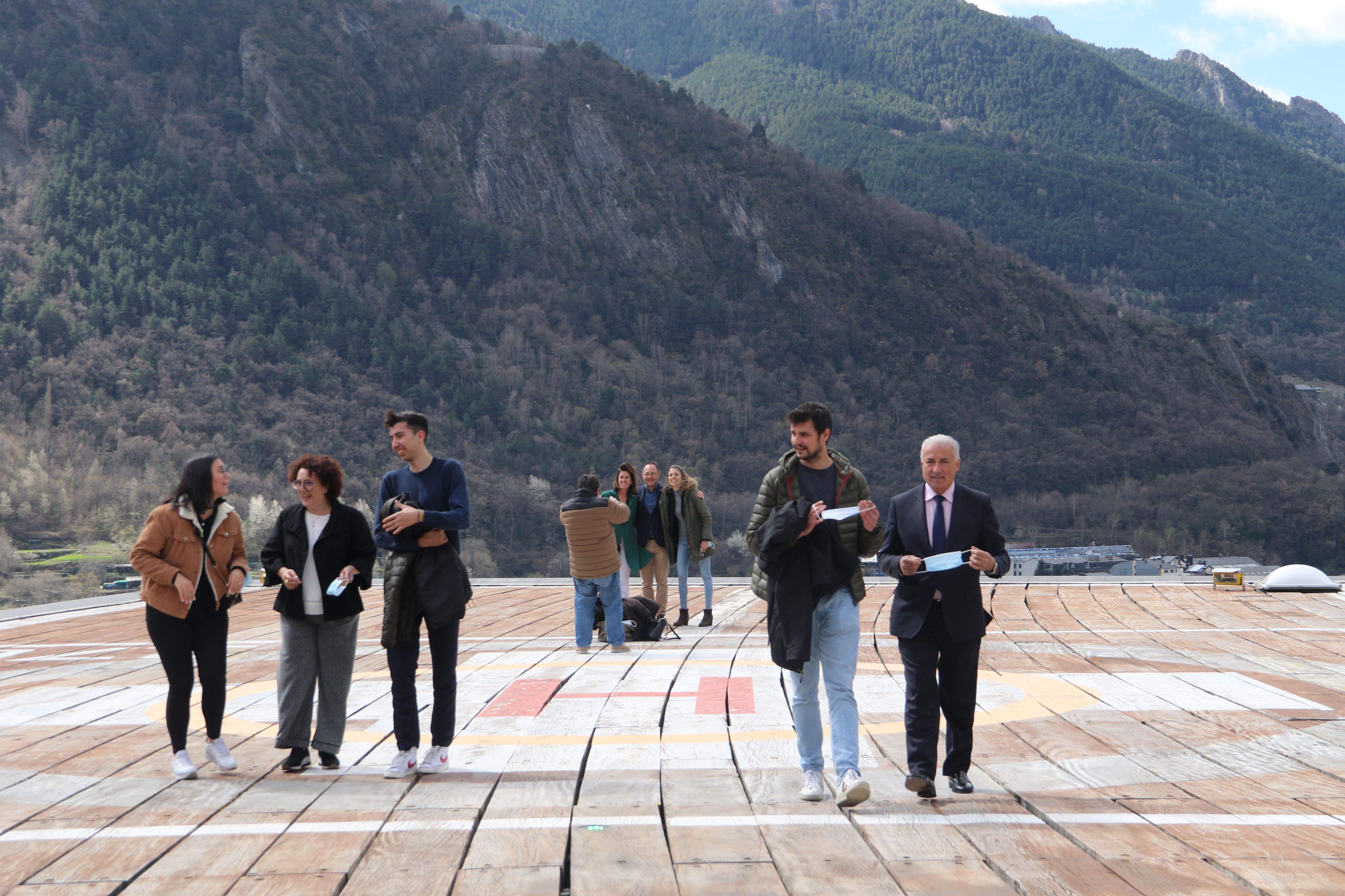 Després de les fotos encara hi ha hagut un moment per conversar, captar més imatges i veure el paisatge. Després de les fotos encara hi ha hagut un moment per conversar, captar més imatges i veure el paisatge.