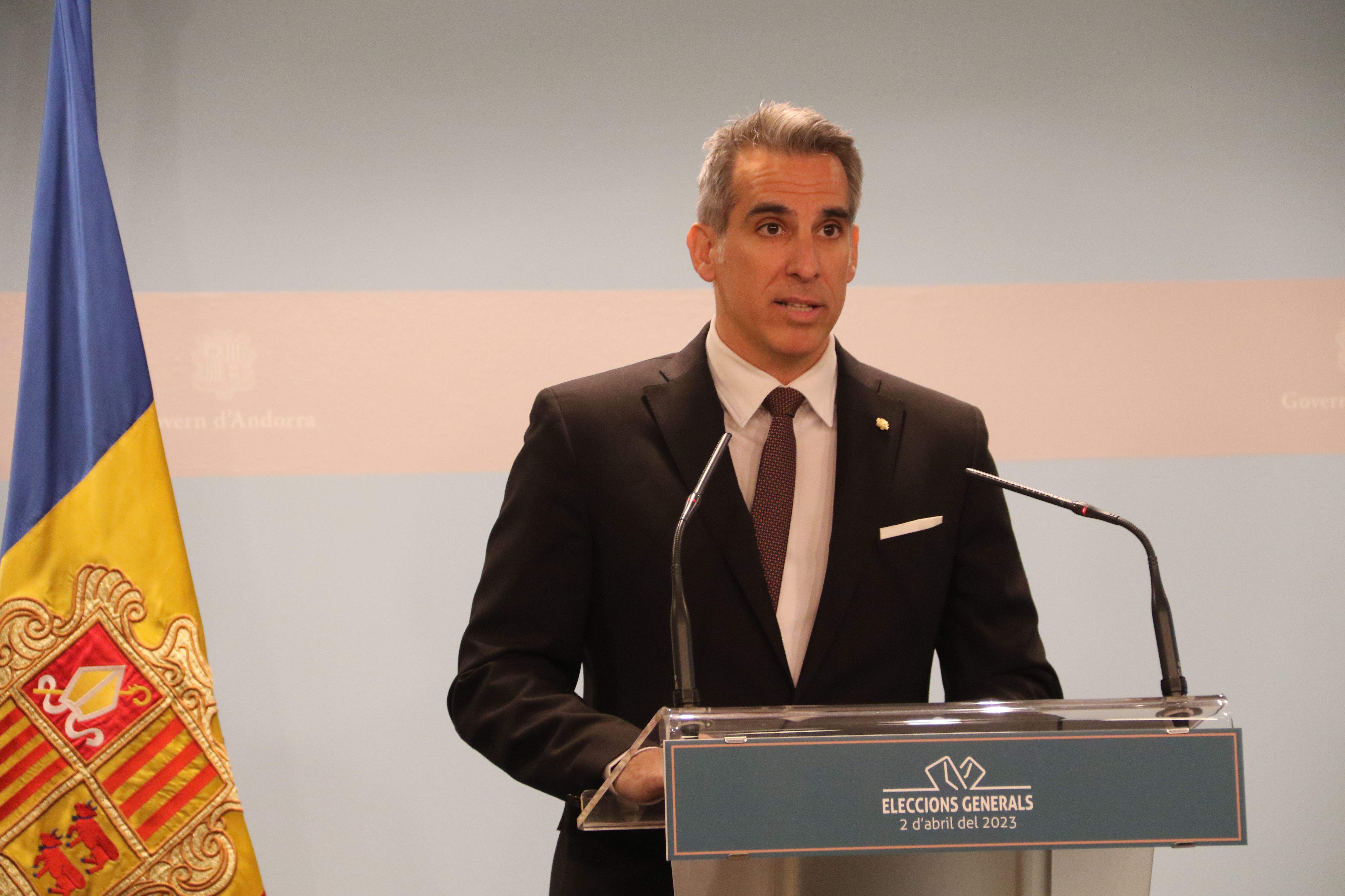 Cesar Marquina donant compte de la participació a les 13 hores.