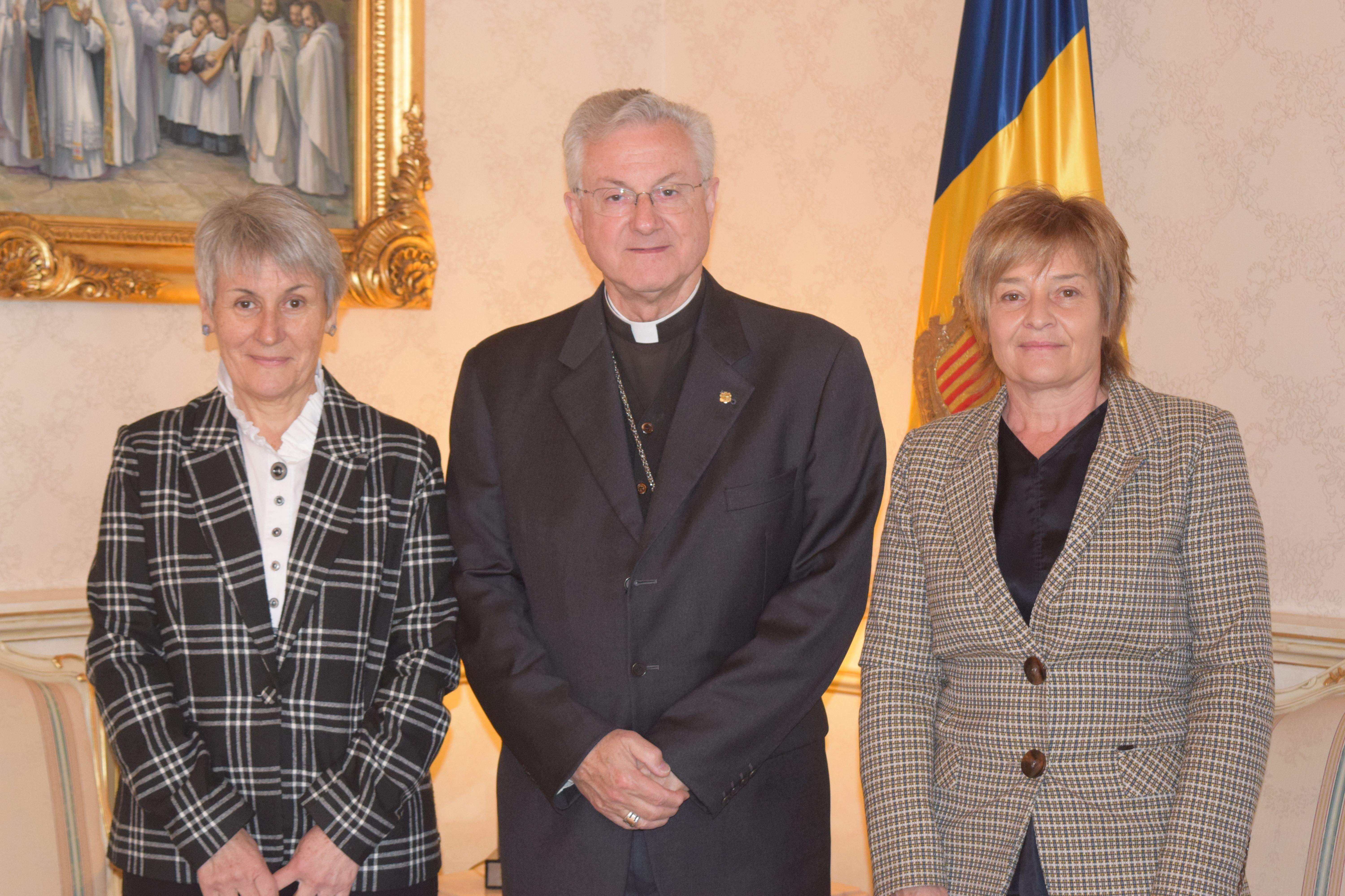 Suñé, Vives i Palmitjavila.