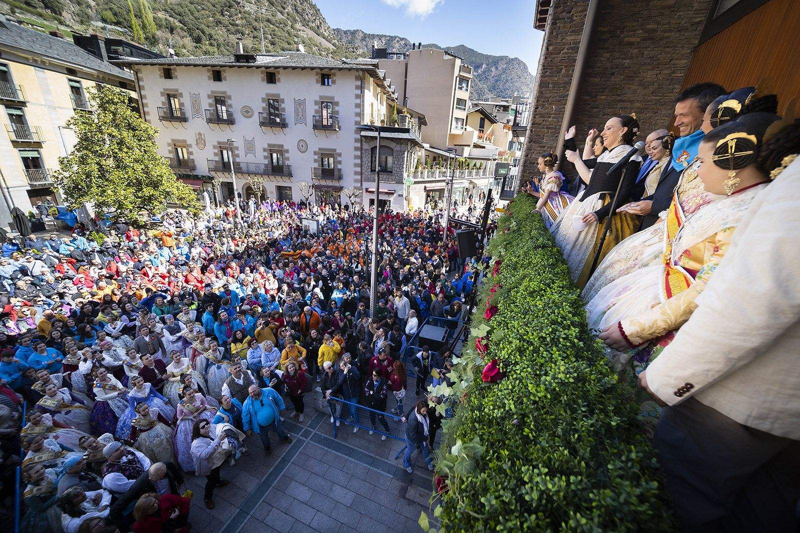 Un moment de la Crida des del balcó del comú d'Andorra la Vella