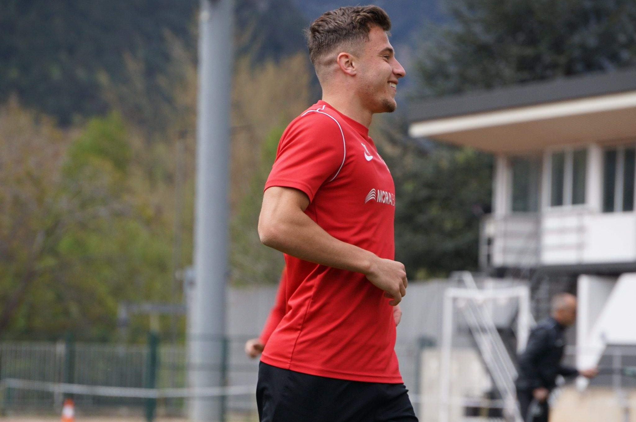 Germán Valera durant l'entrenament amb l'FC Andorra