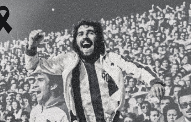 'Robi', celebrant la lliga amb l'Atlético.