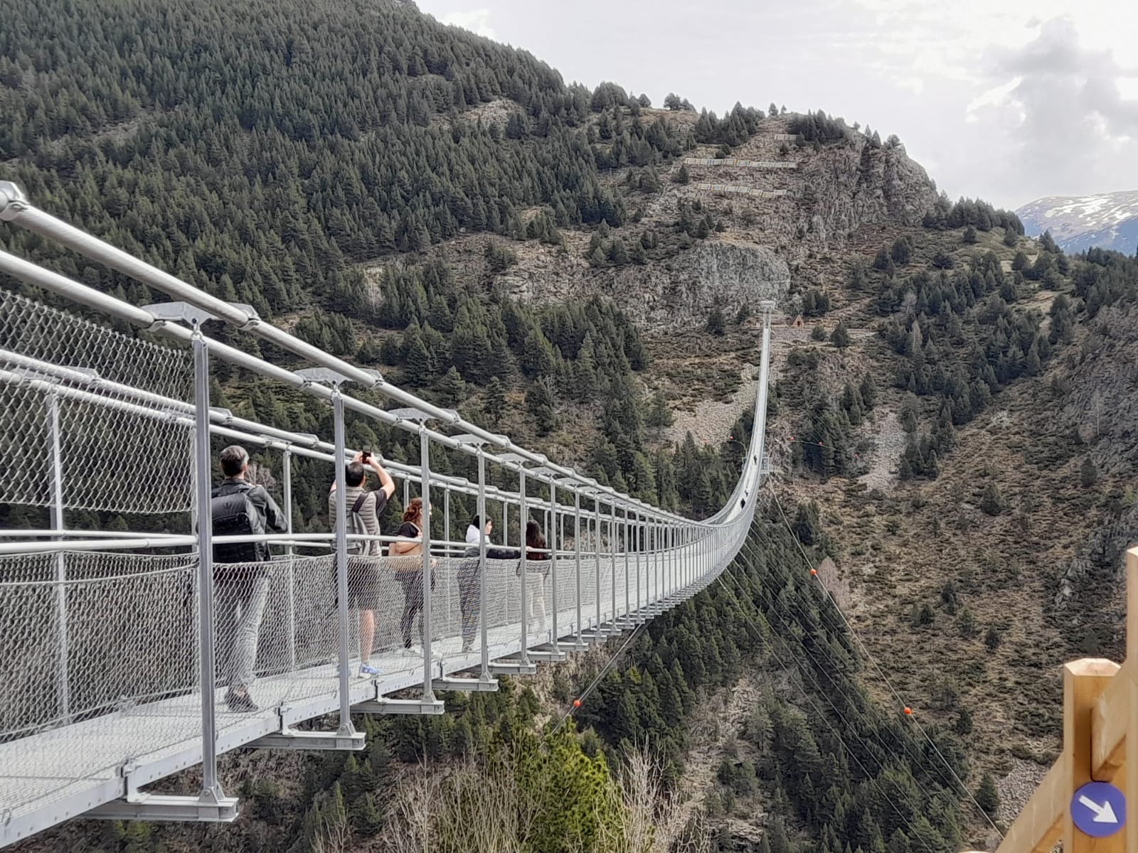 El pont tibetà aquest dijous durant la reobertura