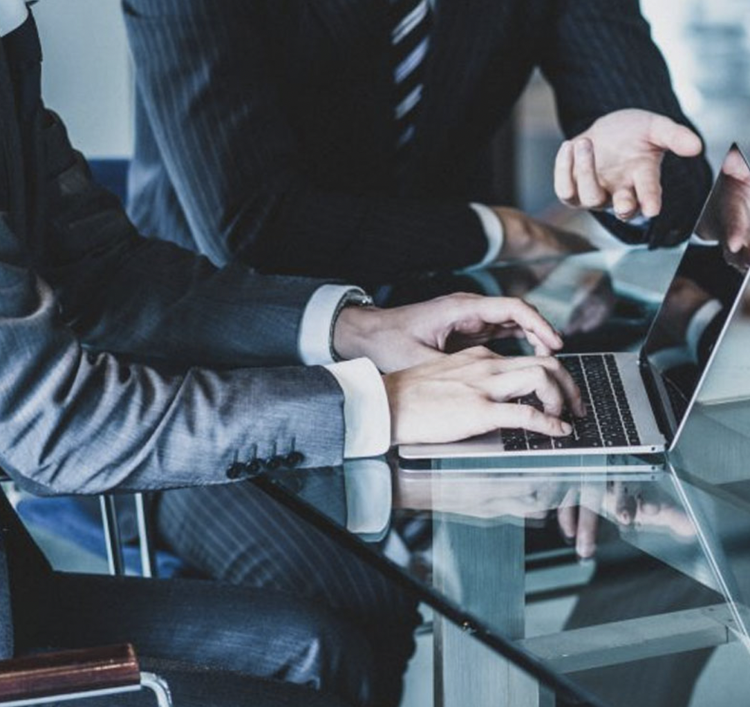 Una de les imatges que il·lustra la pàgina electrònica de la controvertida societat. Una de les imatges que il·lustra la pàgina electrònica de la controvertida societat.