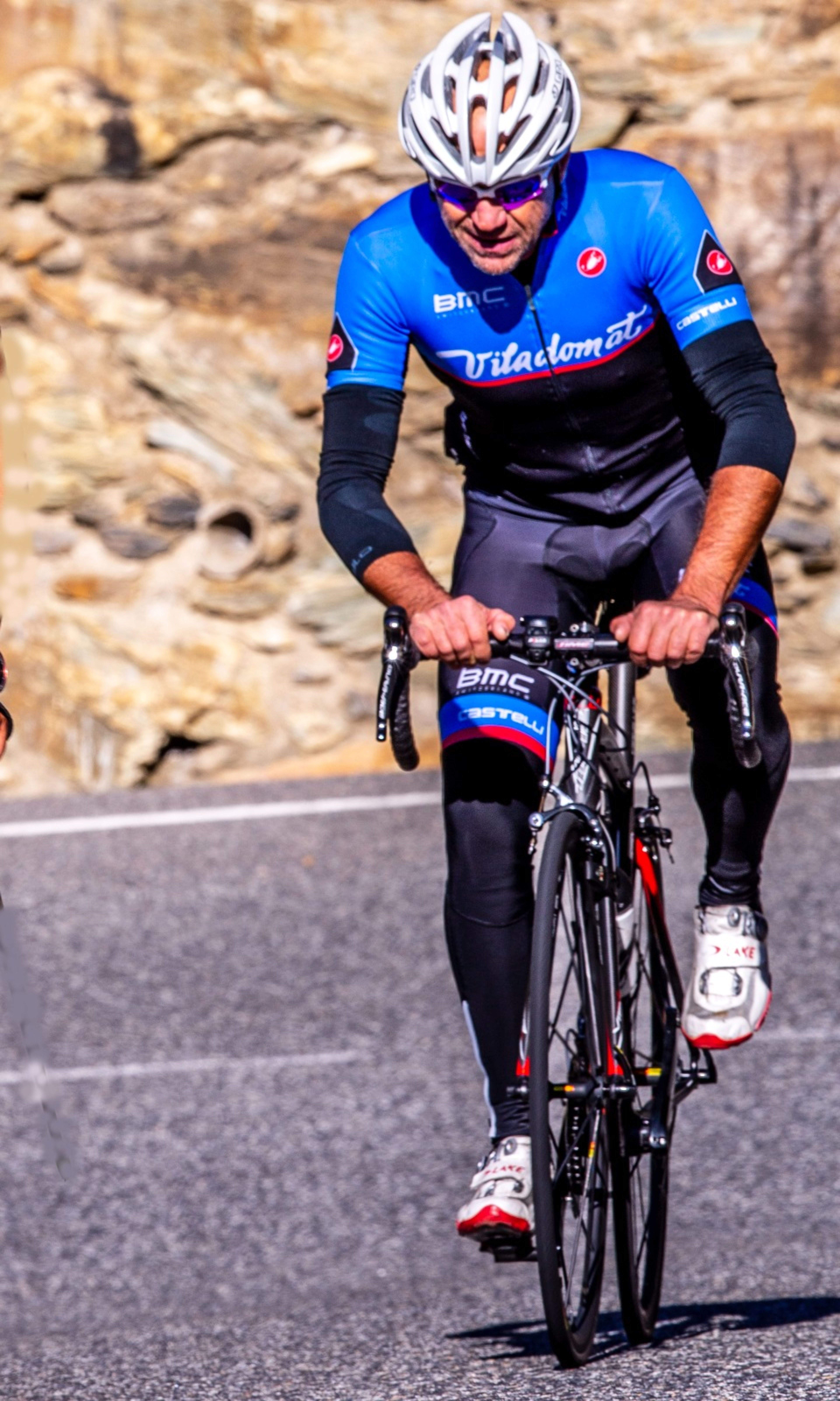 Marc Pimienta damunt d'una bicicleta en una imatge d'arxiu.