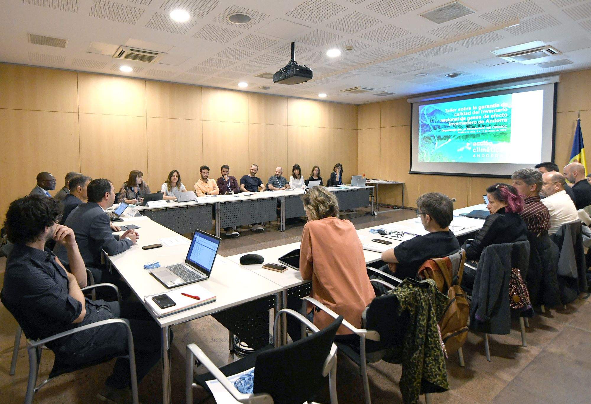 Un moment de la taula de treball, al Centre de Congressos d'Andorra la Vella.