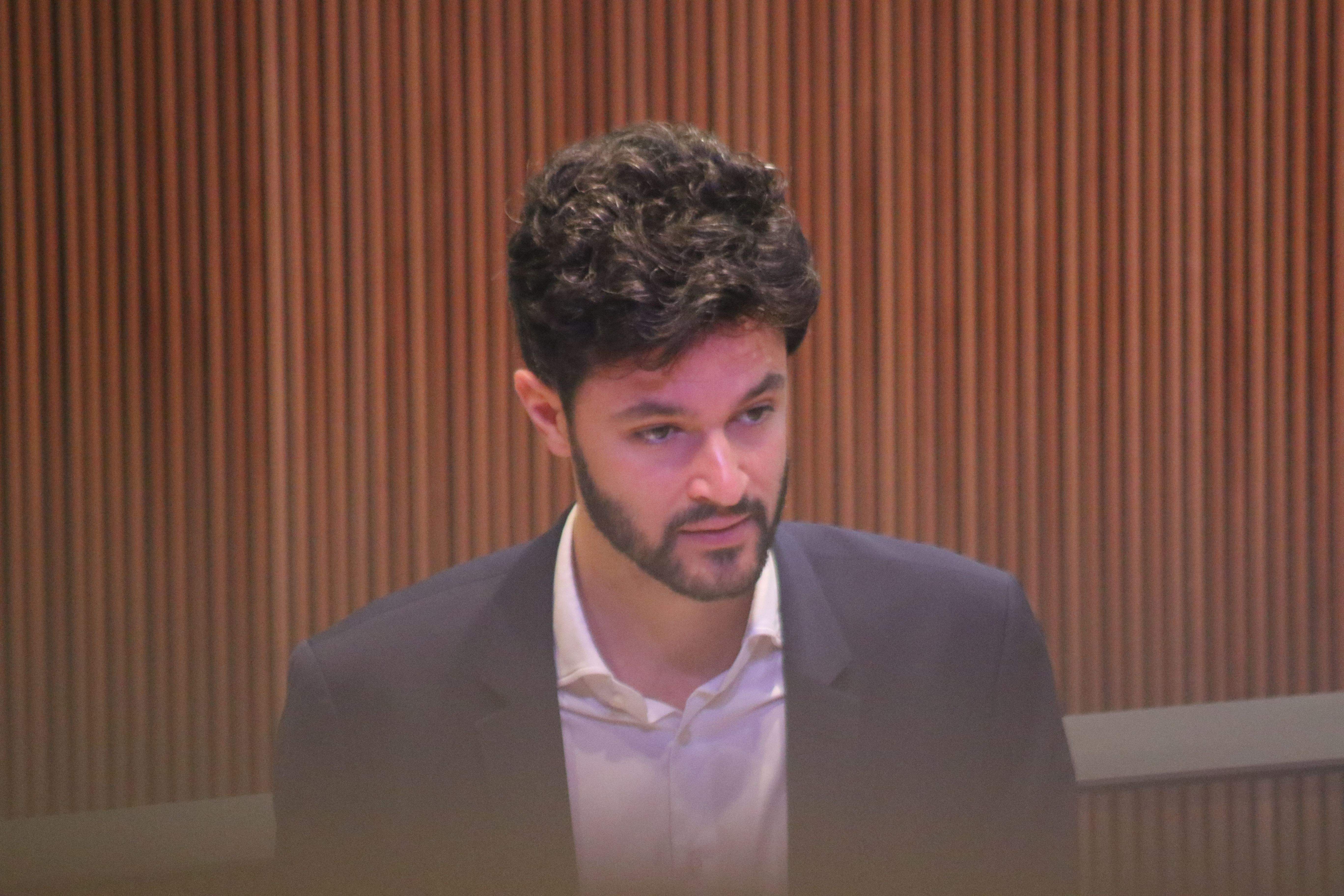 Cerni Escalé durant el seu discurs aquest dimecres