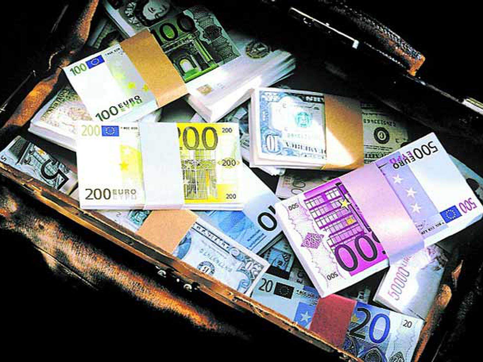 El volum d'inversió estangera se situa en 389 milions d'euros.