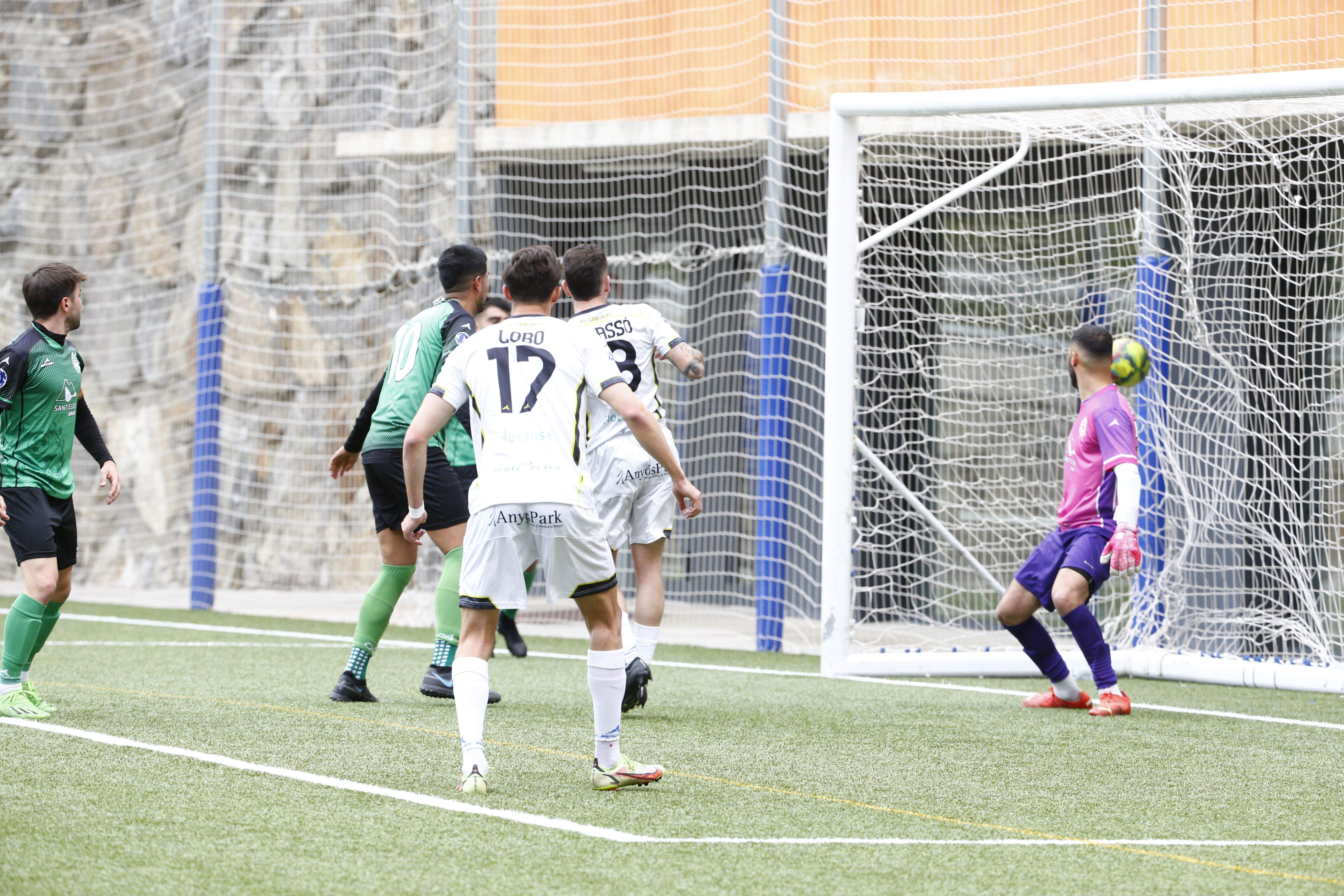 Alberto Rabassó feia el primer gol de l'Ordino
