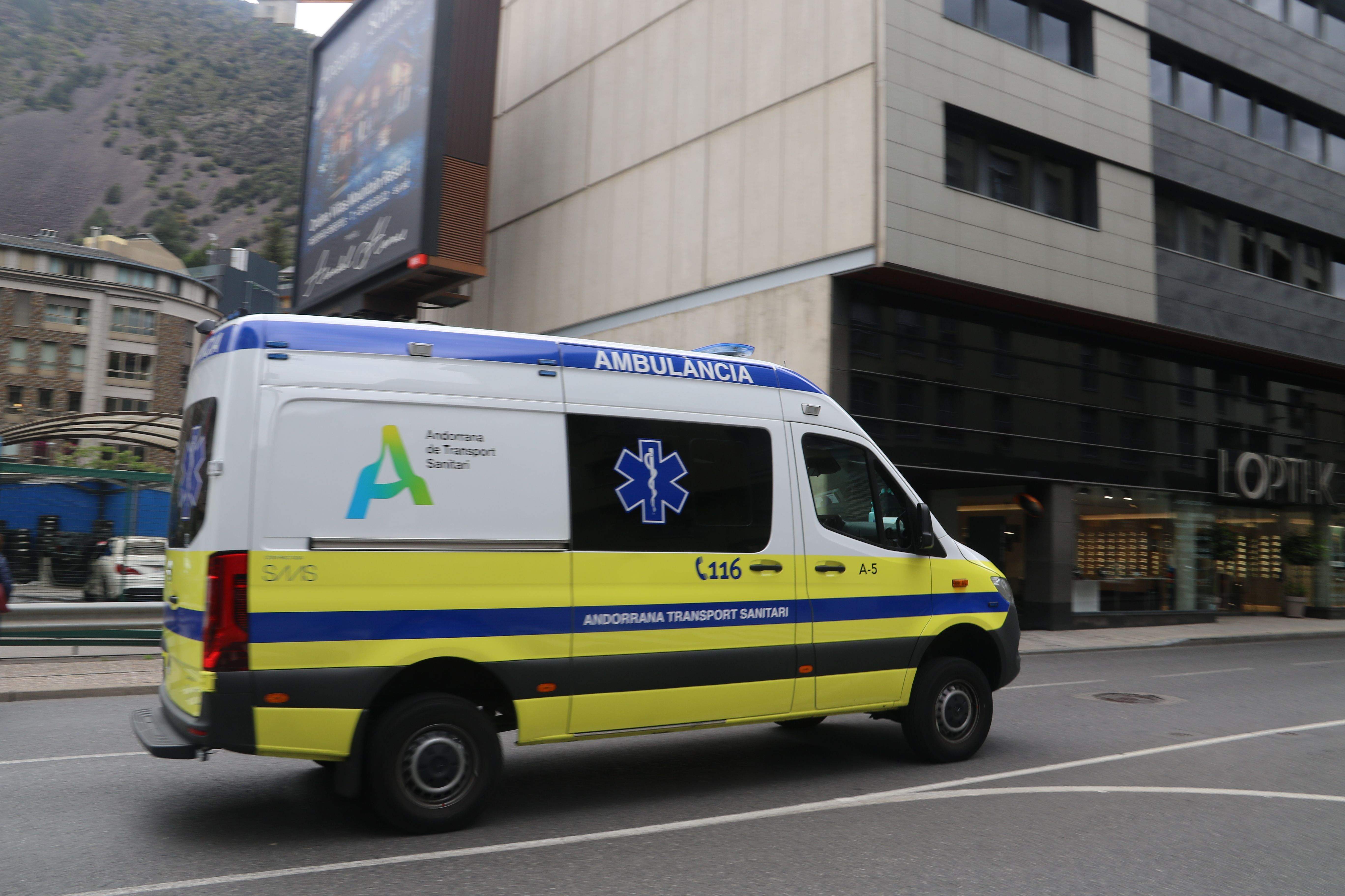 Una imatge d'una de les ambulàncies d'ATS.