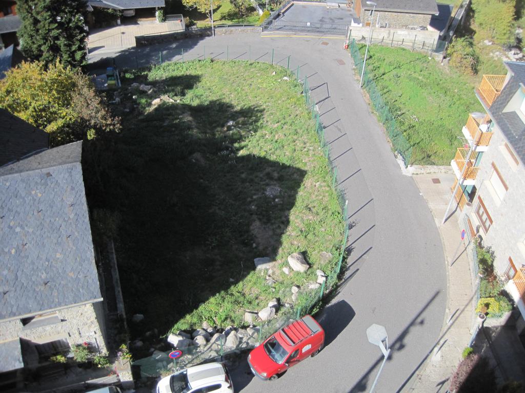 La parcel·la d'Encamp on es situarà el nou parc.