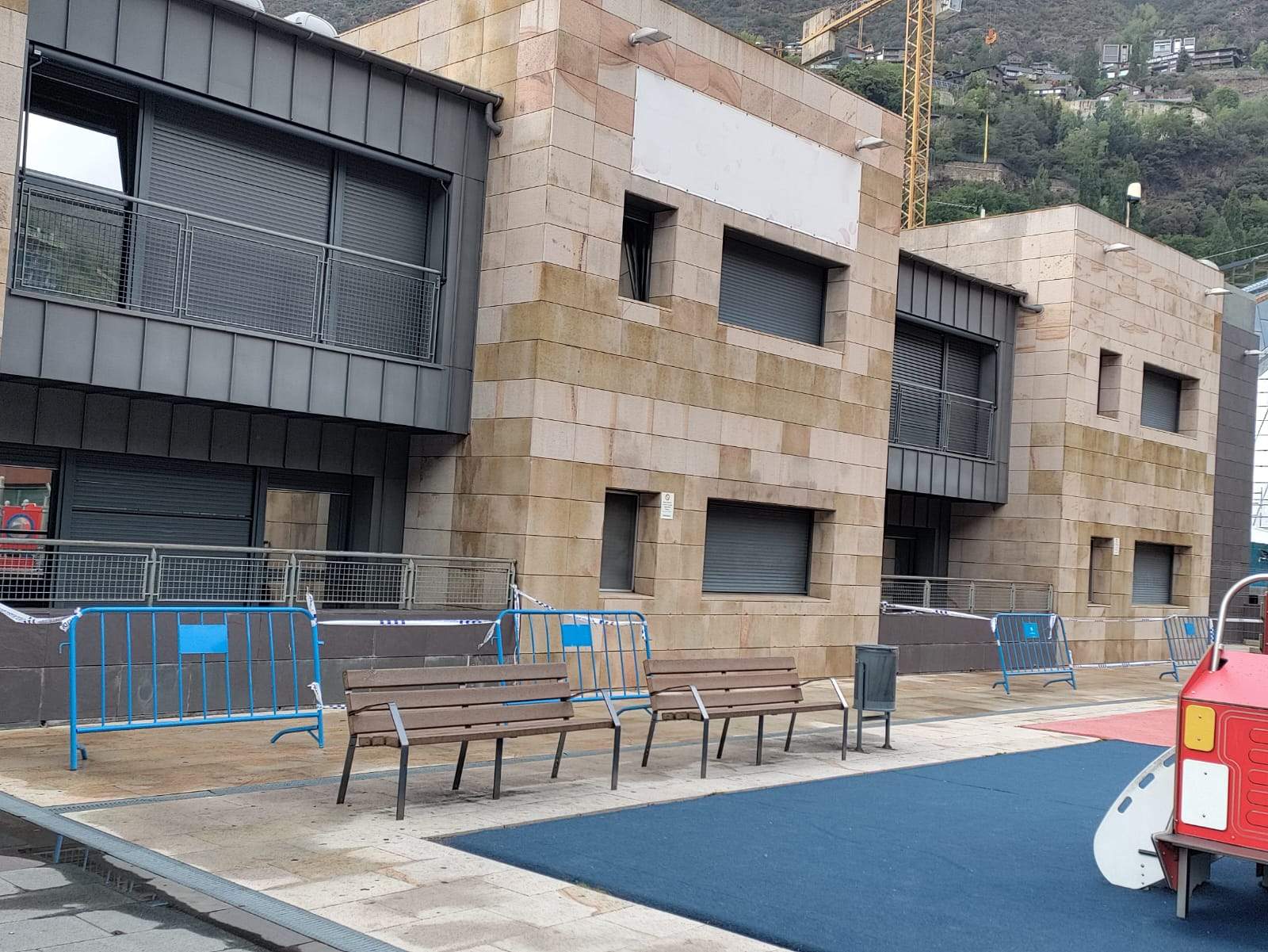 Tanques de protecció al Prat del Roure.