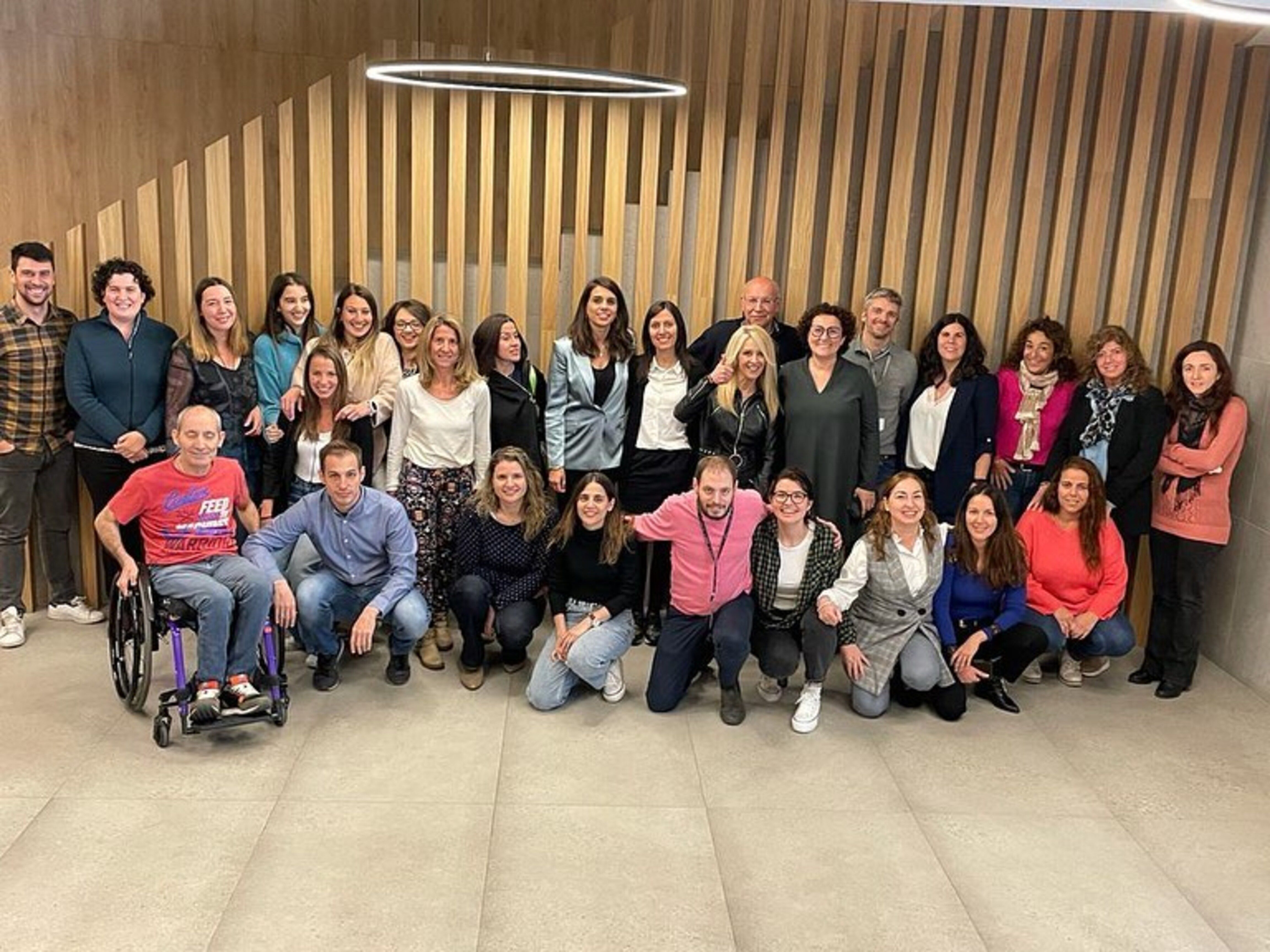 El personal del ministeri amb les responsables polítiques fins fa poc, Judith Pallarés i Teresa Milà. El personal del ministeri amb les responsables polítiques fins fa poc, Judith Pallarés i Teresa Milà.