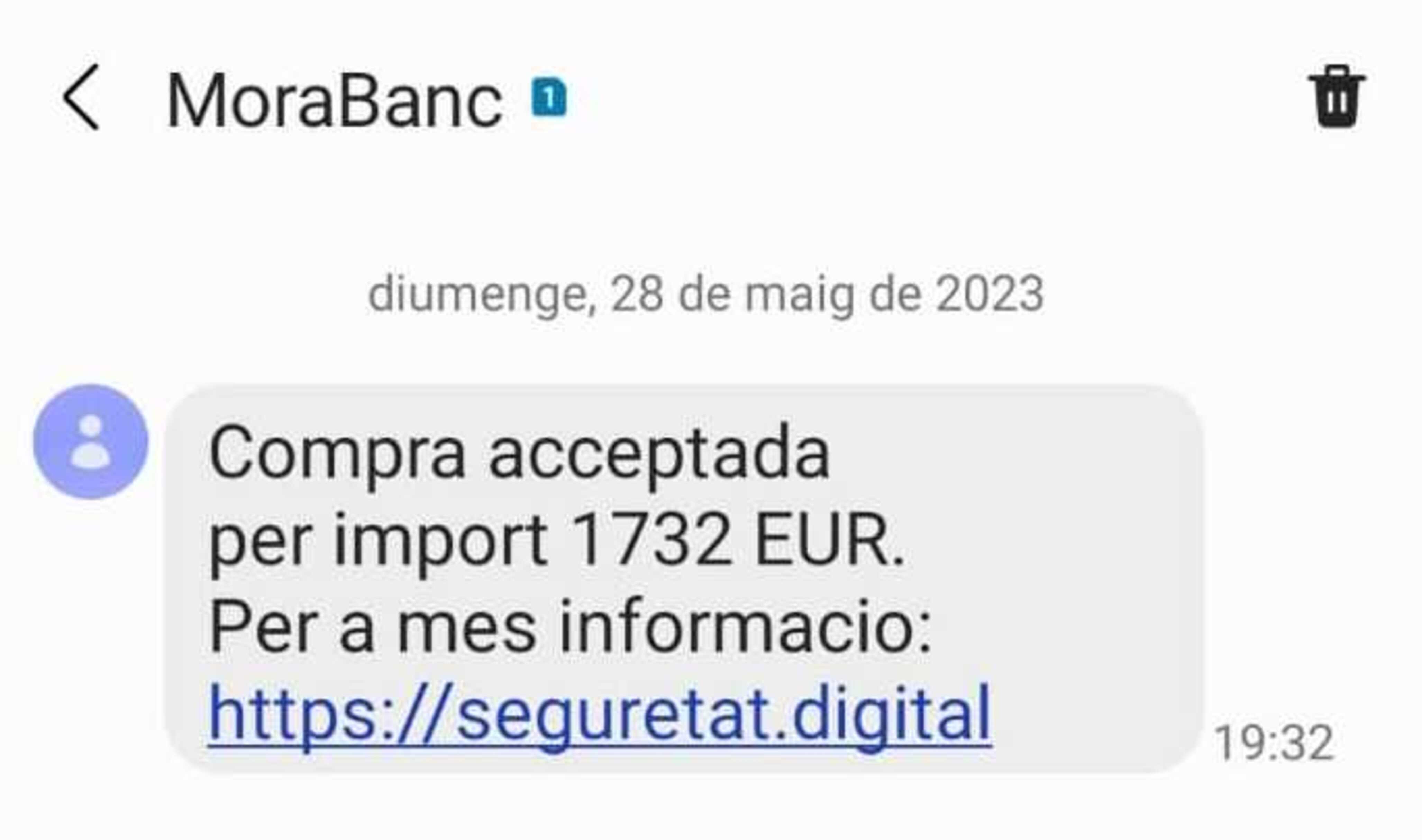 Un dels sms amb els quals els pirates pretenen accedir a les dades. Un dels sms amb els quals els pirates pretenen accedir a les dades.