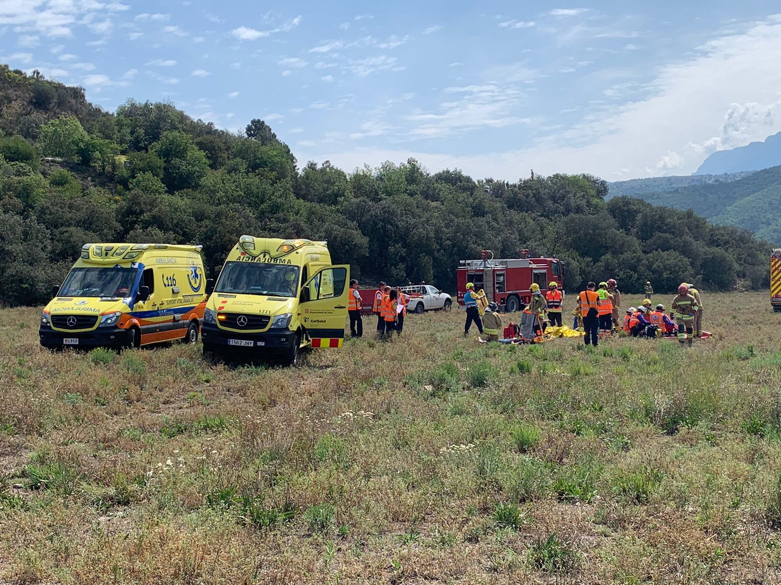 Efectius dels cossos especials treballant en el simulacre