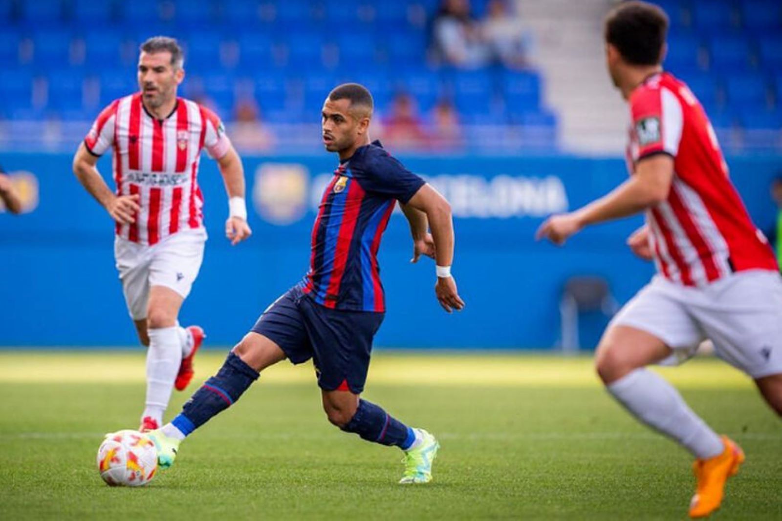 Moha, durant un partit amb el Barcelona Atlètic.