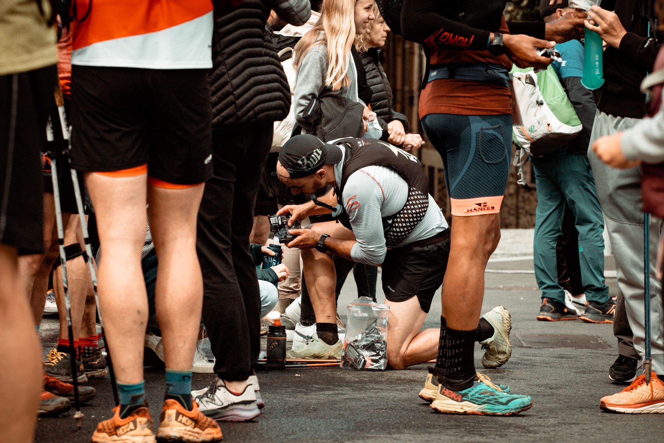 Els preparatius abans de la cursa.