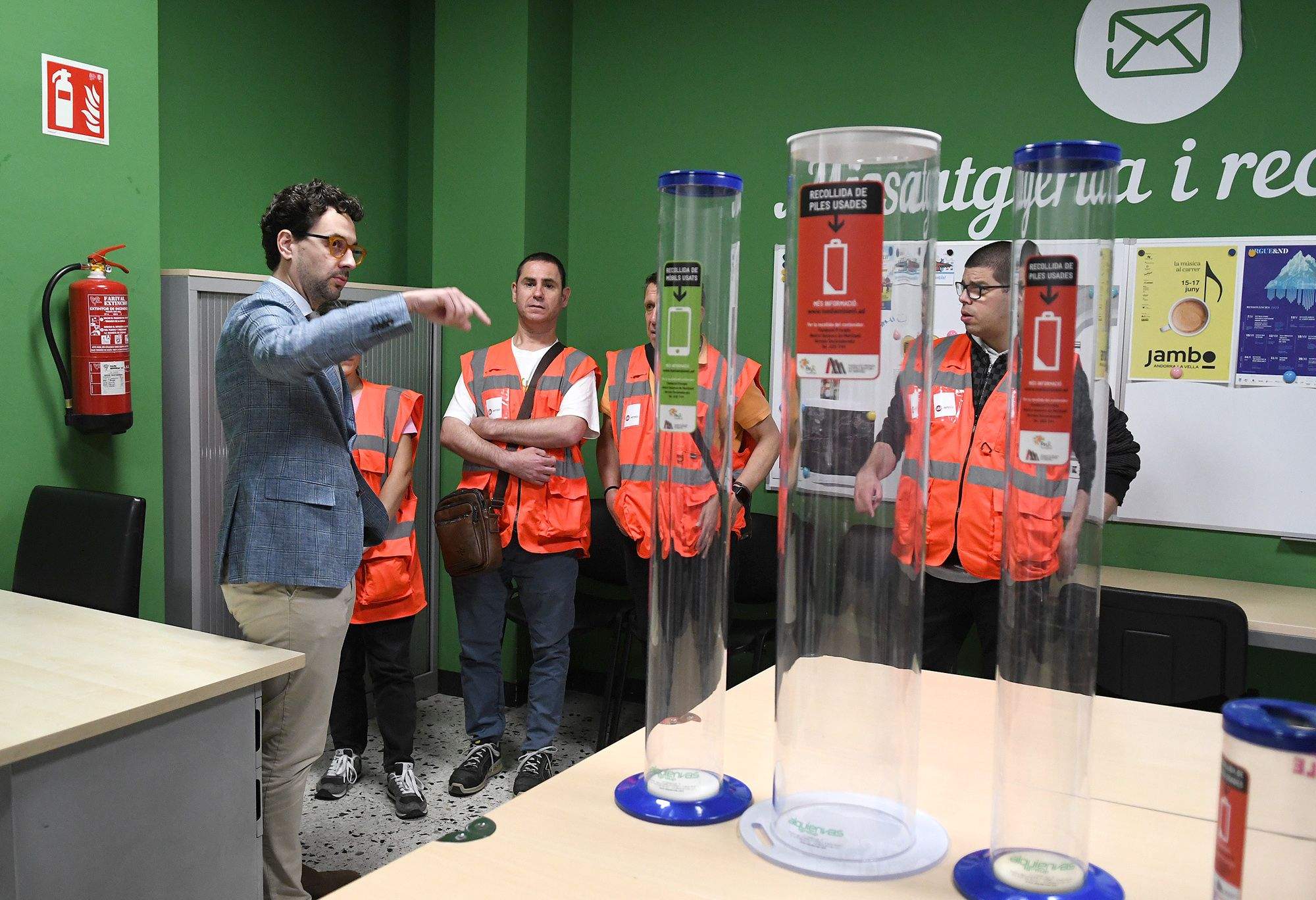 Els contenidors que ha entregat el Govern a l'FPNSM