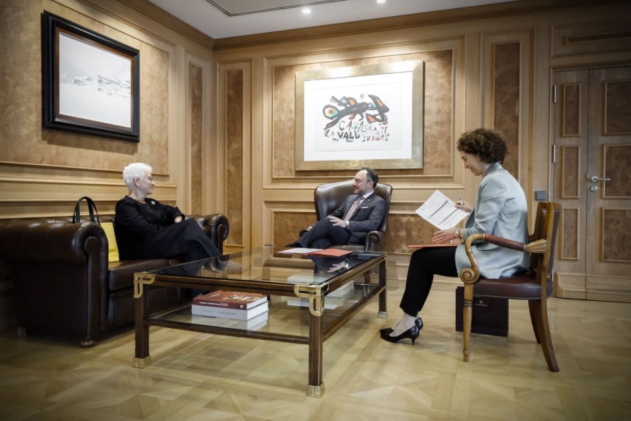 L'ambaixadora de l’Estat d’Israel Rodica Radian-Gordon, Xavier Espot i Maria Ubach.