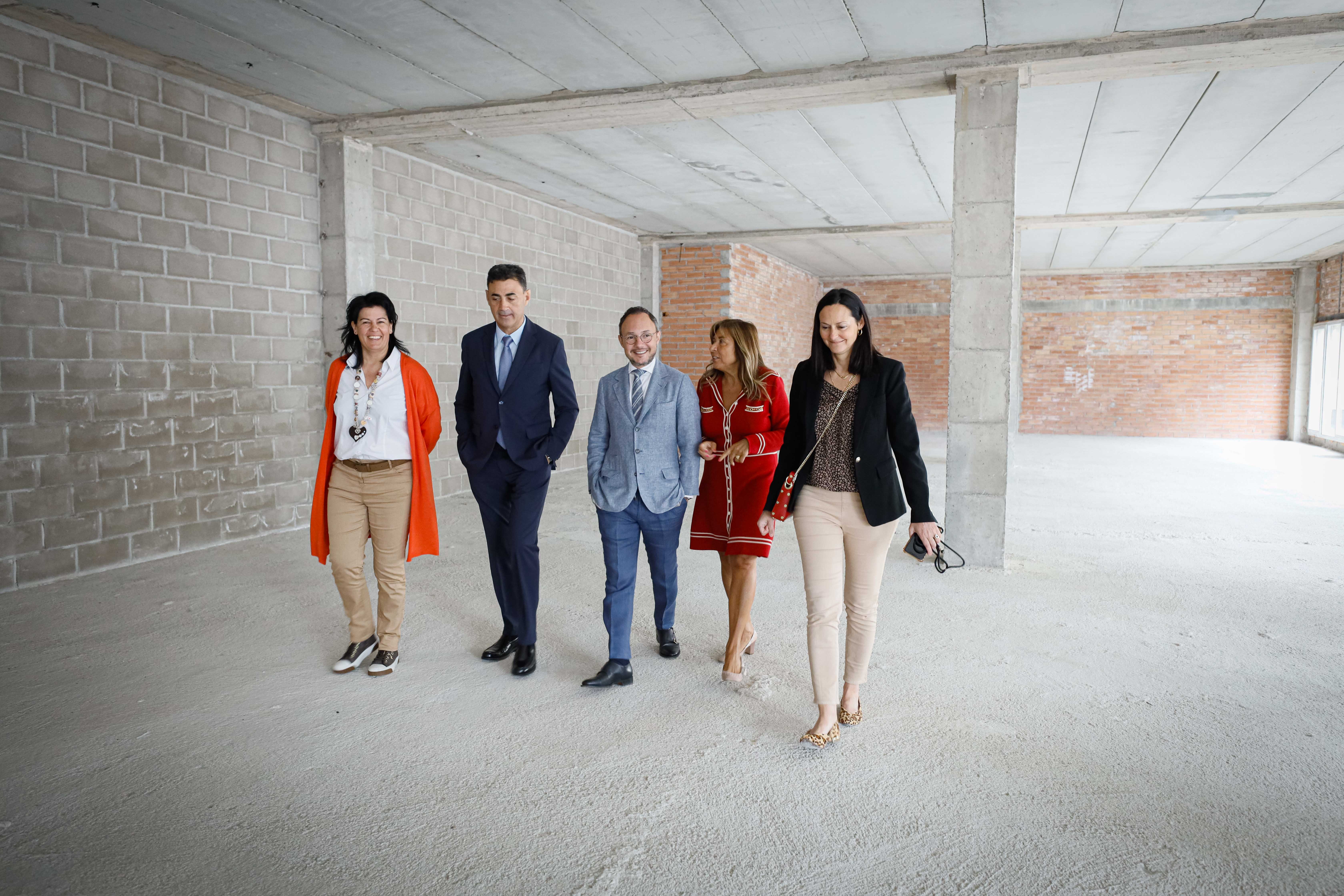 Visita al bloc de pisos d'Arinsal.