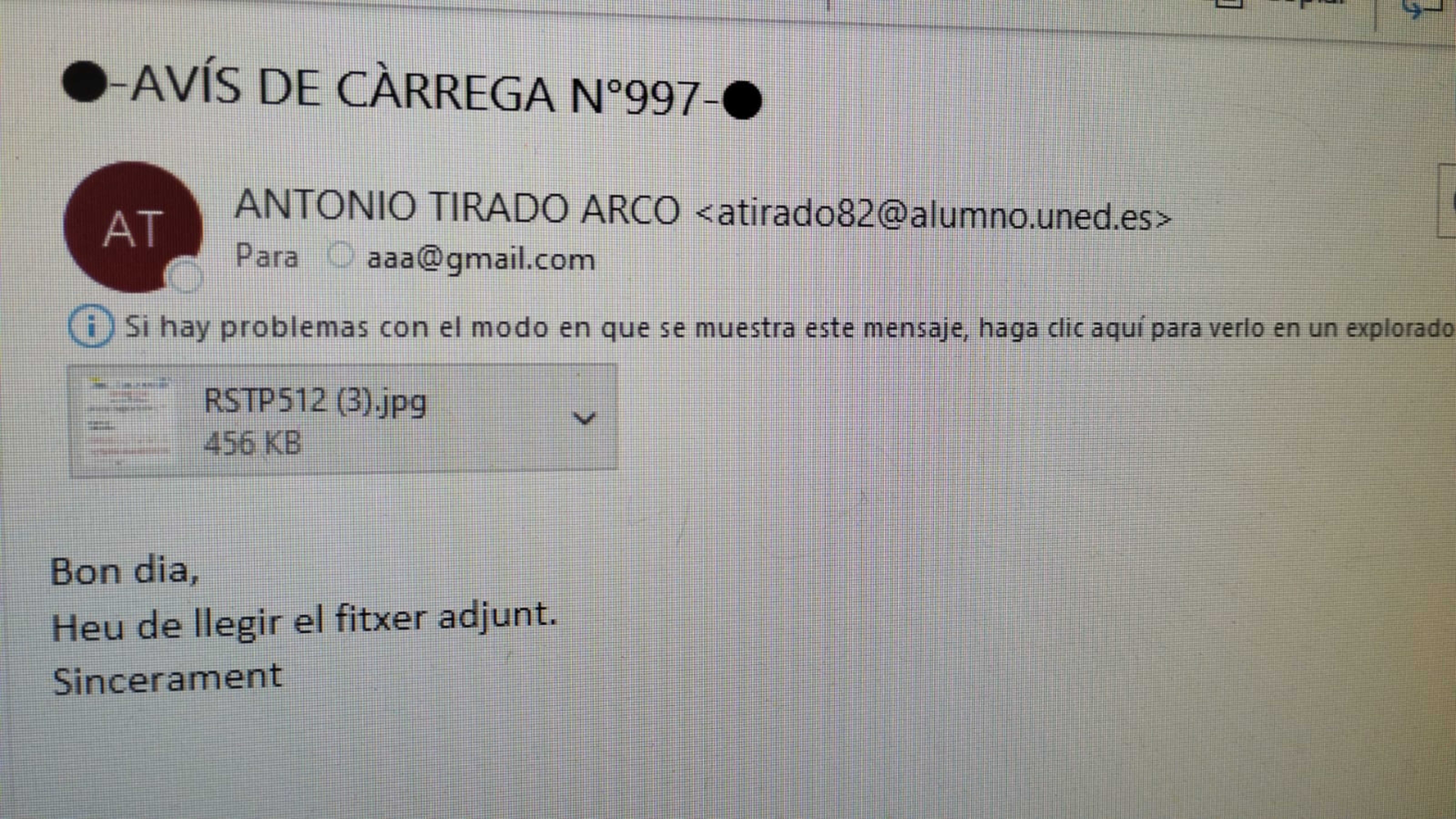 Imatge del correu amb el qual se suplanta un alumne de la UNED.
